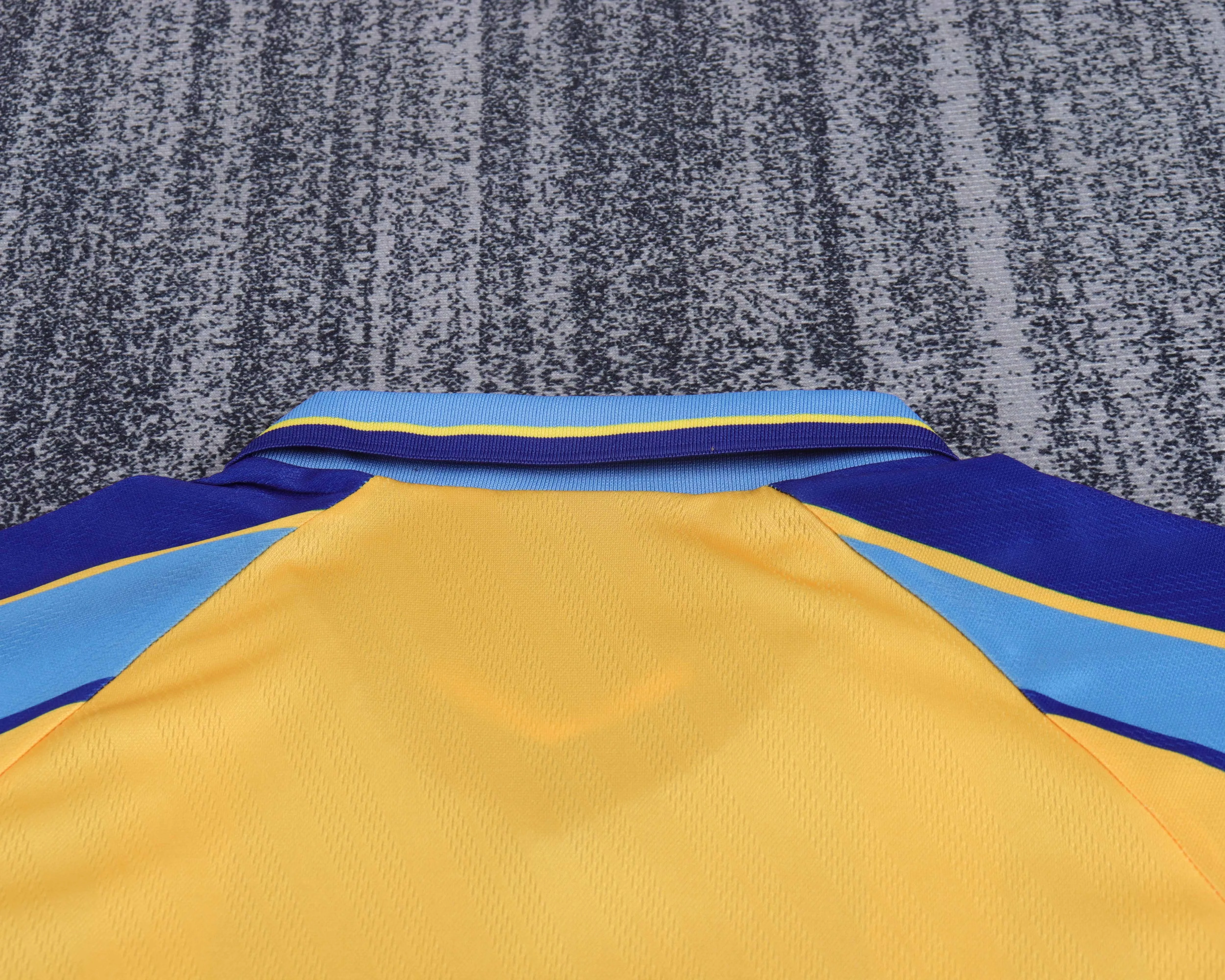 1995-97 Chelsea Away Retro Shirt - Kids view 6