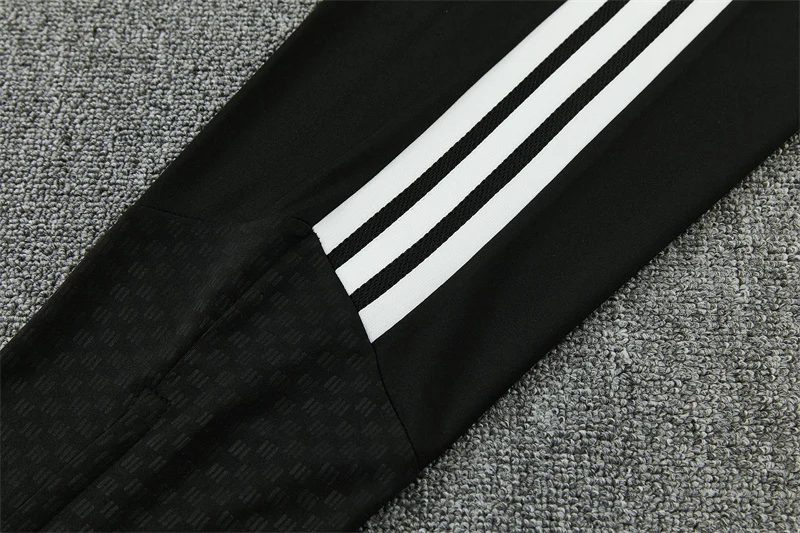 2026-27 Liverpool Black Half-Zip Training Jersey view 9
