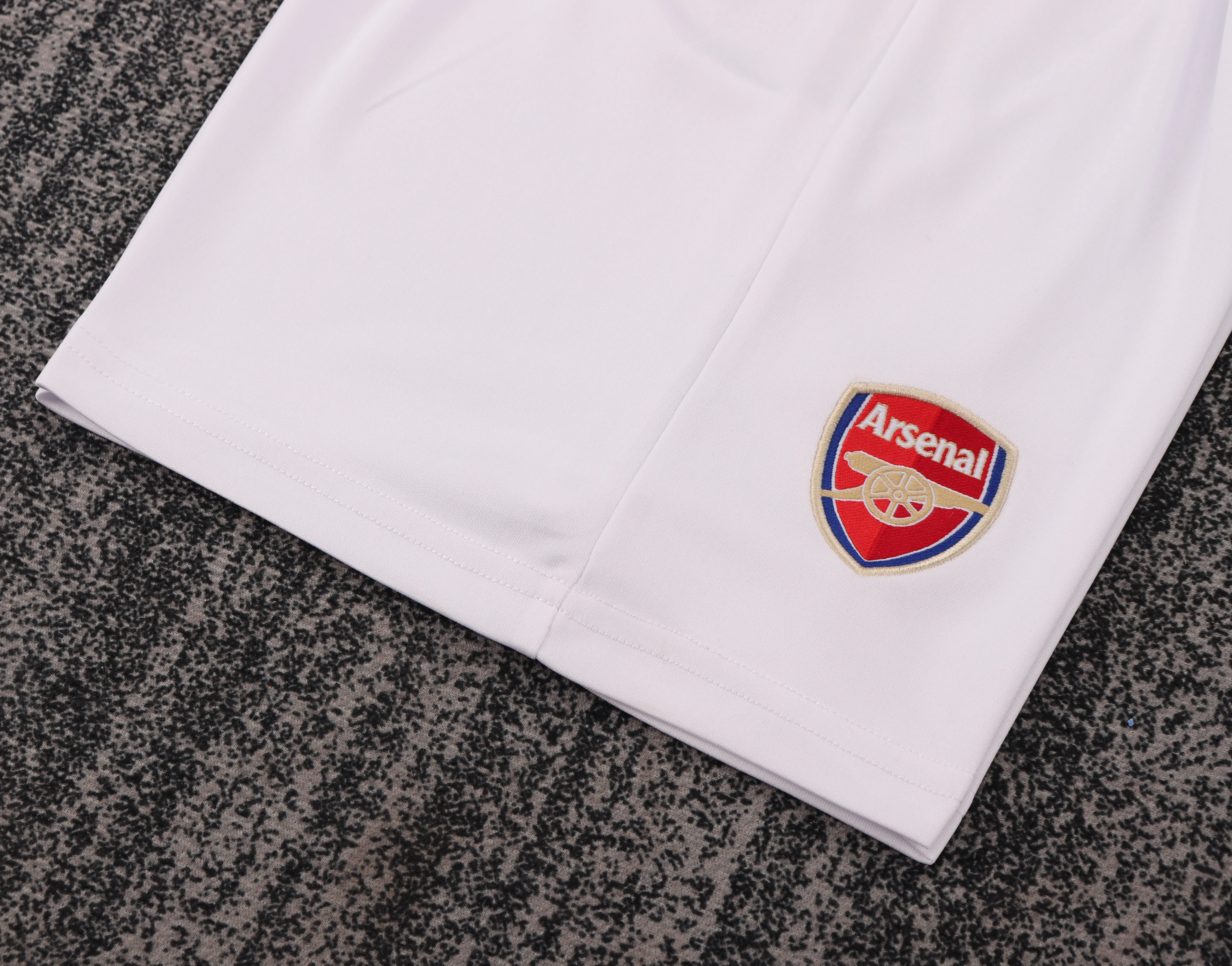 2004-05 Arsenal Home Retro Shirt - Kids Sizes view 9