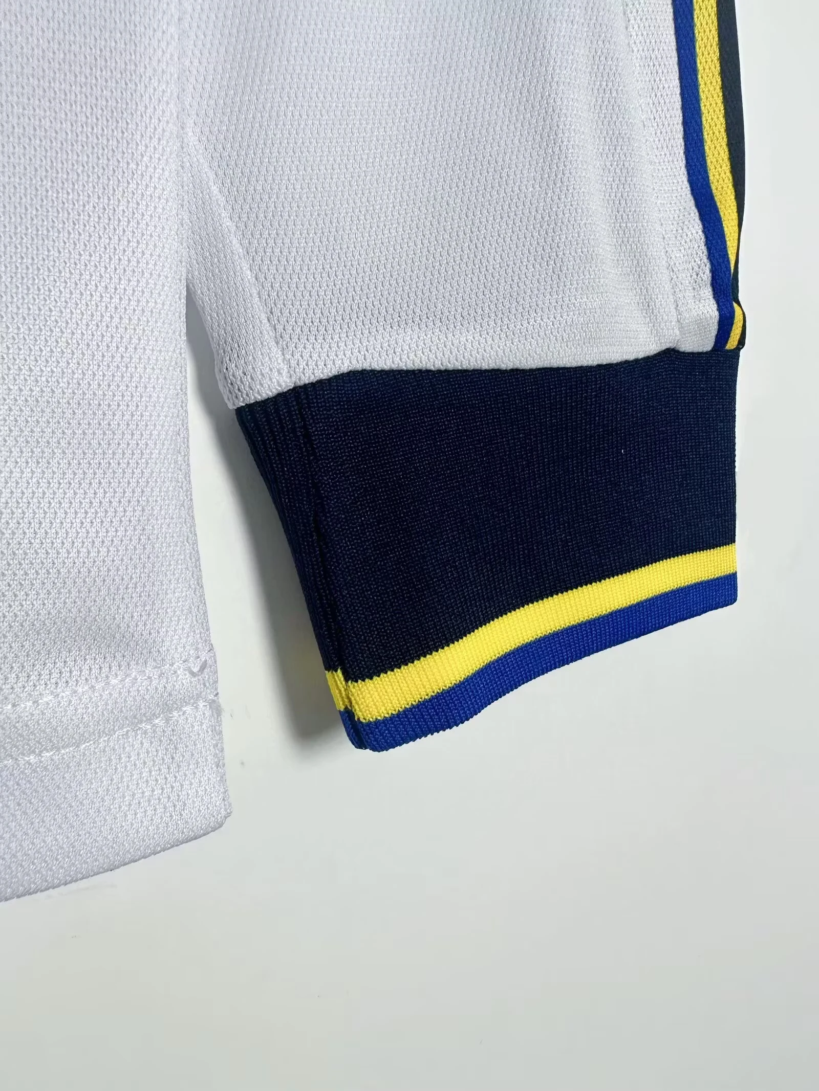 2002-03 Parma Away Retro Long-Sleeve Jersey view 6