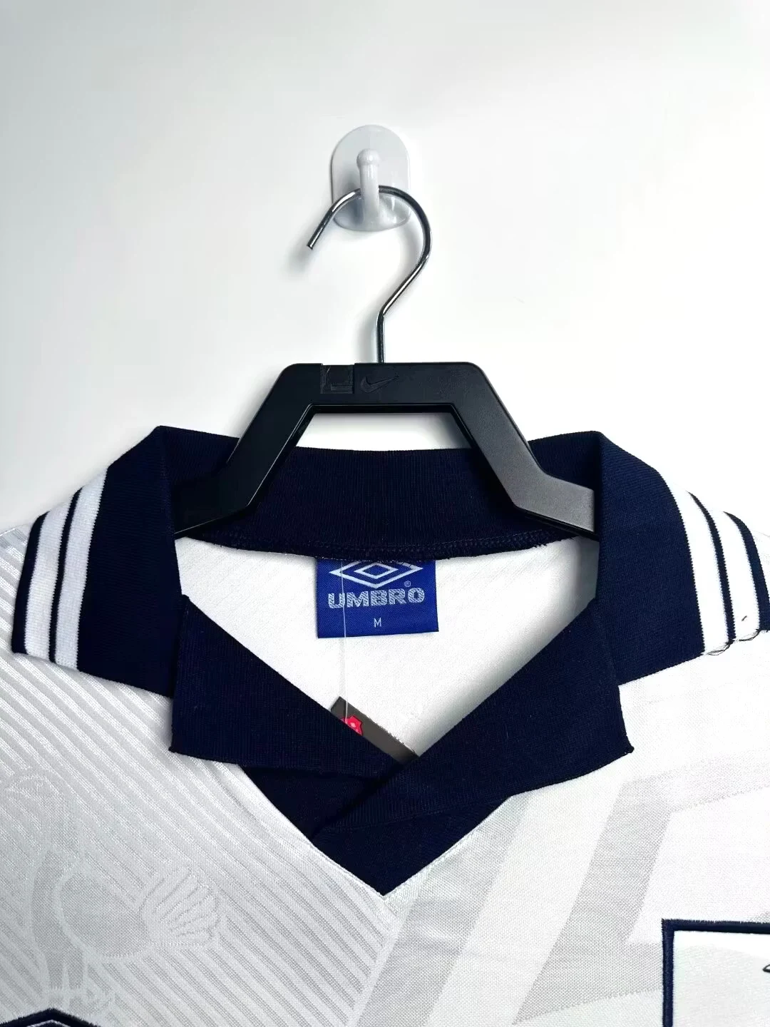 1993-95 Tottenham Hotspur Home Retro Jersey view 4