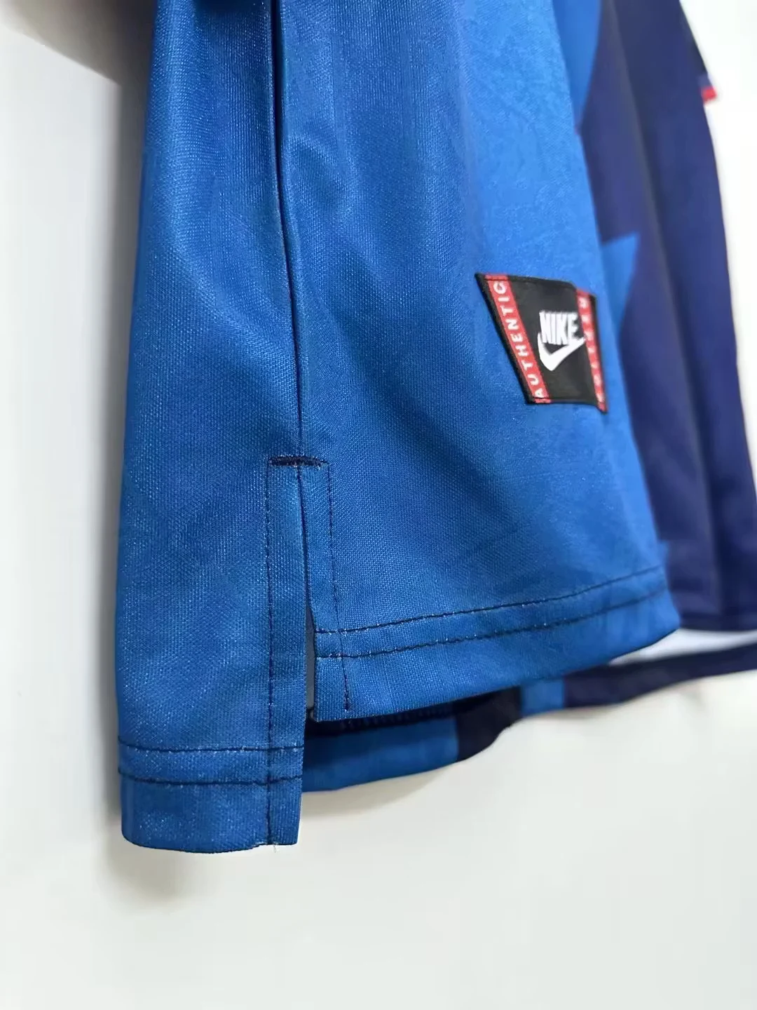 1995-96 Arsenal Away Long Sleeve Retro Shirt view 7