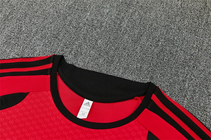 2026-27 Manchester United Red Short-Sleeve Training Jersey view 8