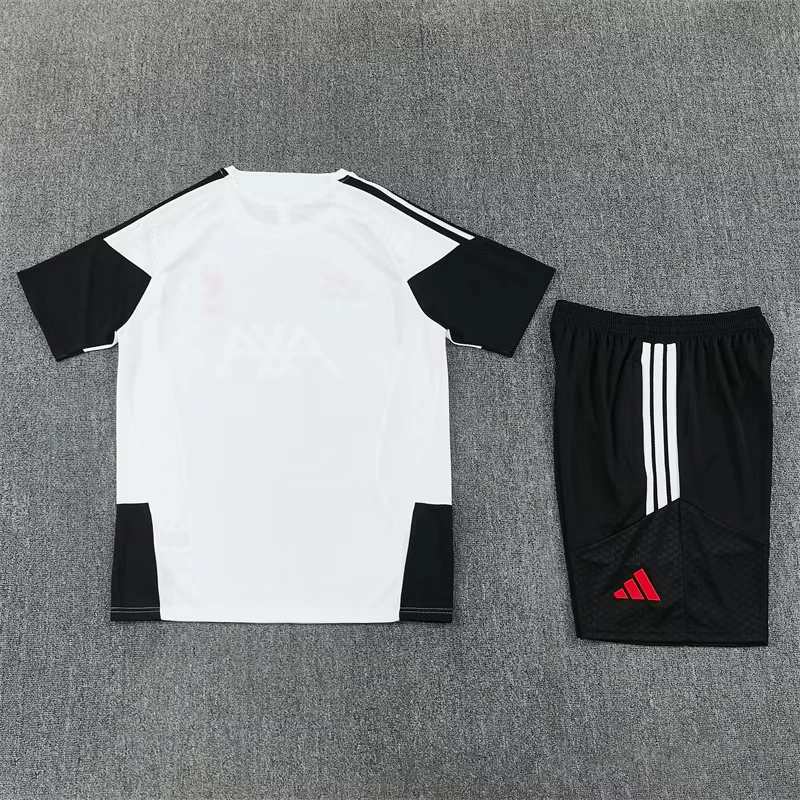 2026-27 Liverpool White Short-Sleeve Training Jersey view 16