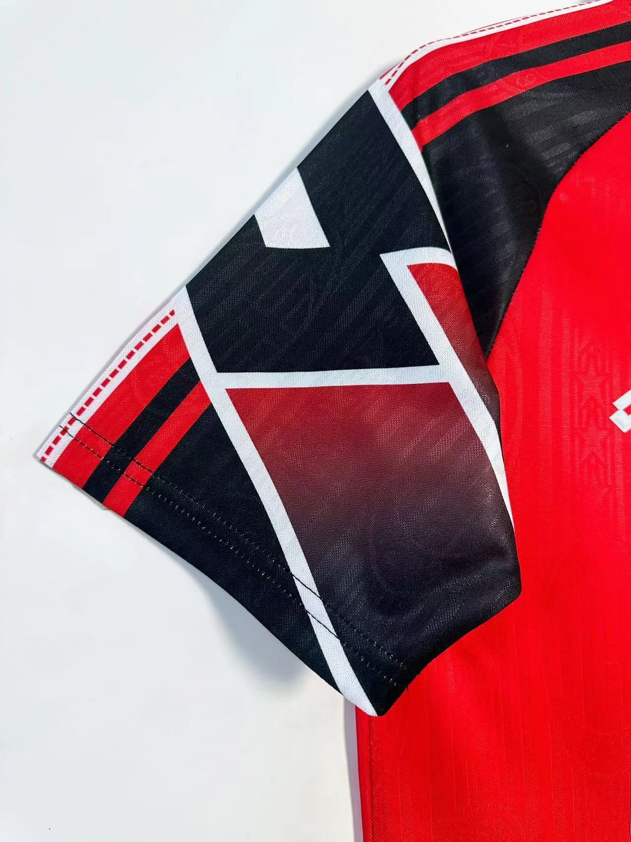 1997-98 AC Milan Special Edition Retro Jersey view 3