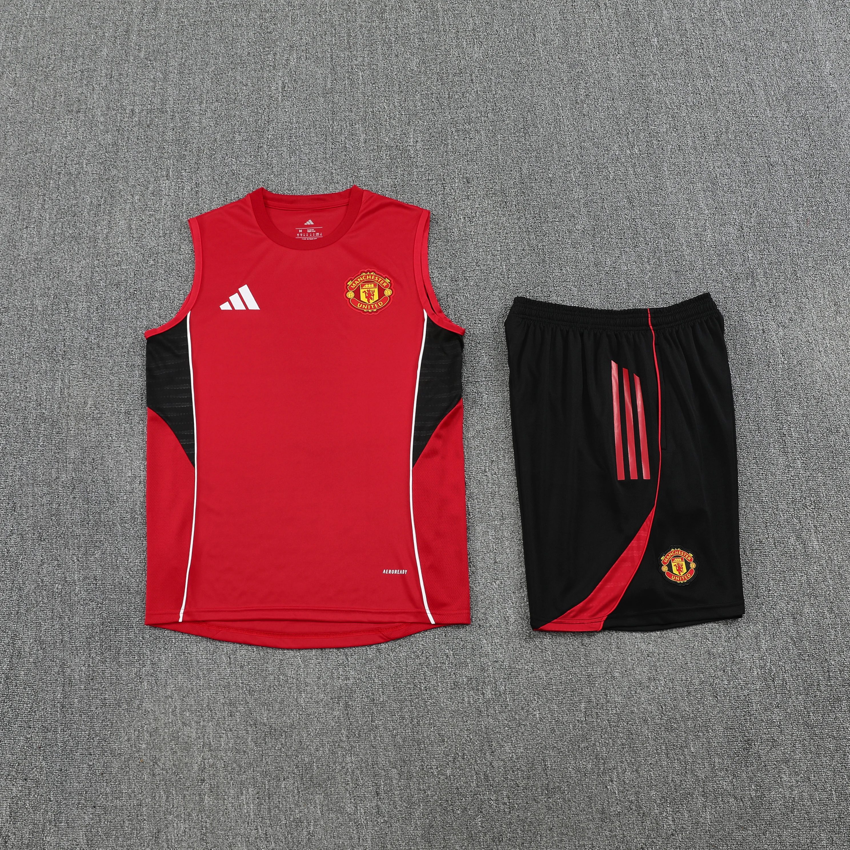 2025-26 Manchester United training vest jersey view 12