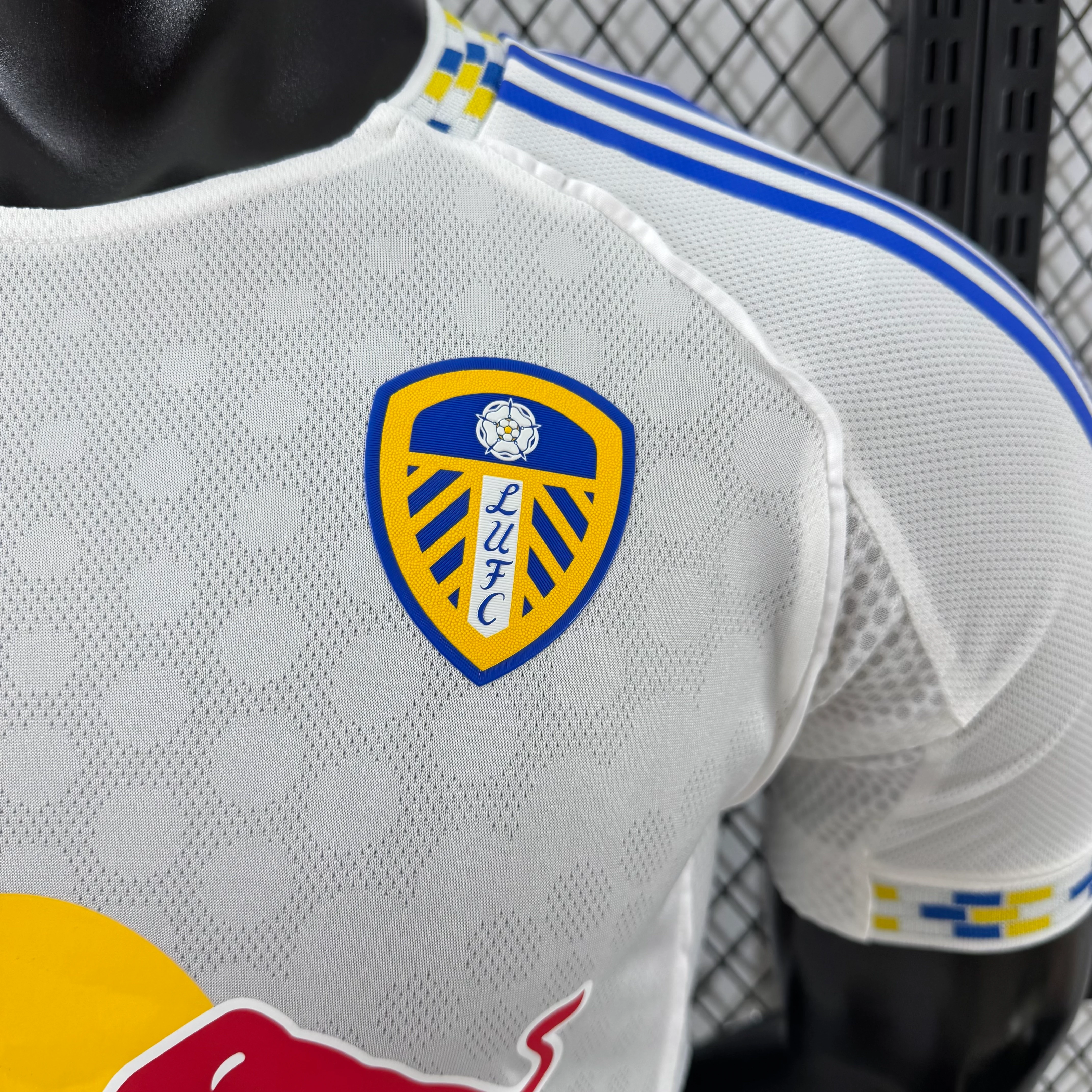 2025-26 Leeds United Home Shirt – Player Version view 4
