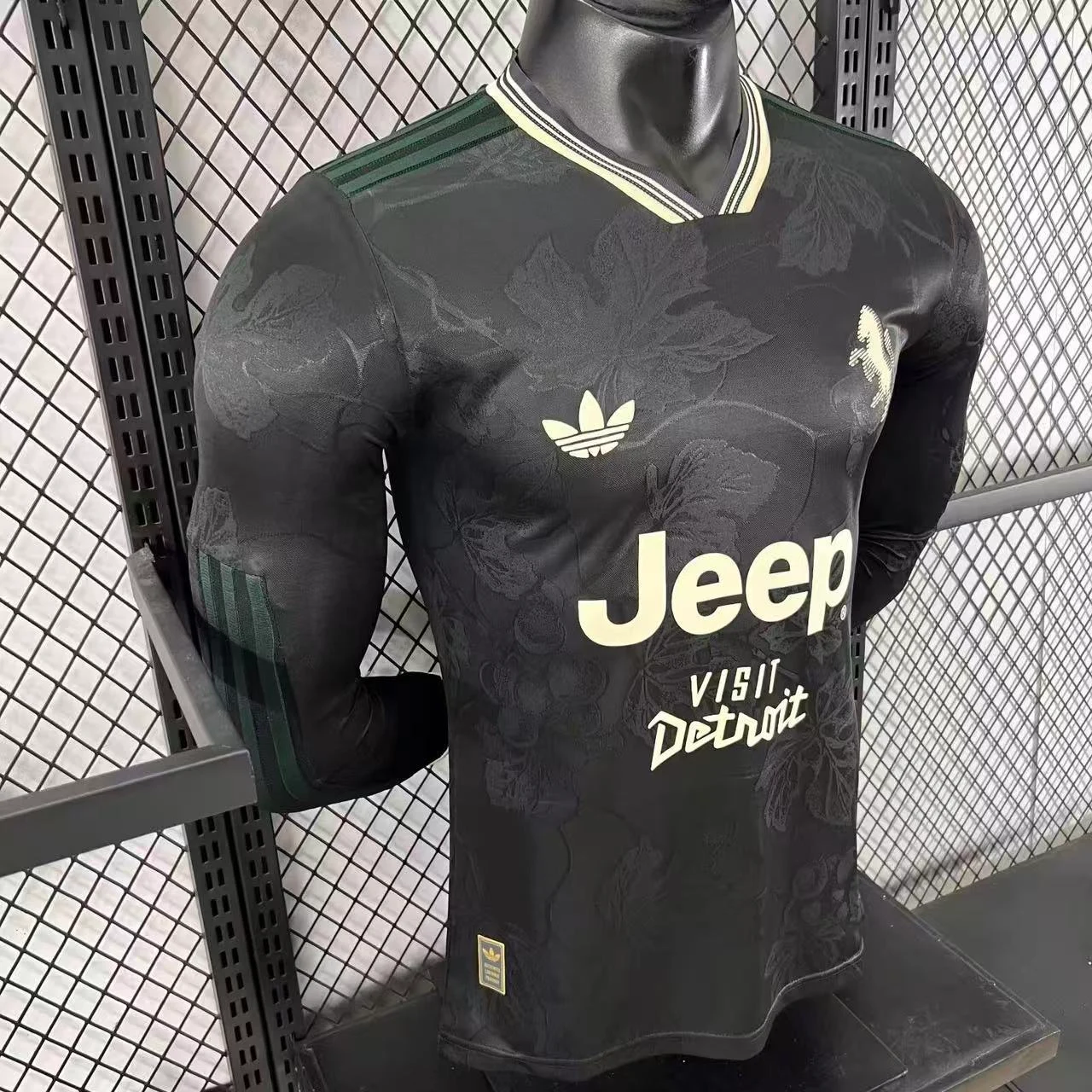 2025-26 Juventus Second Away Long-Sleeve Jersey - Player Version view 9