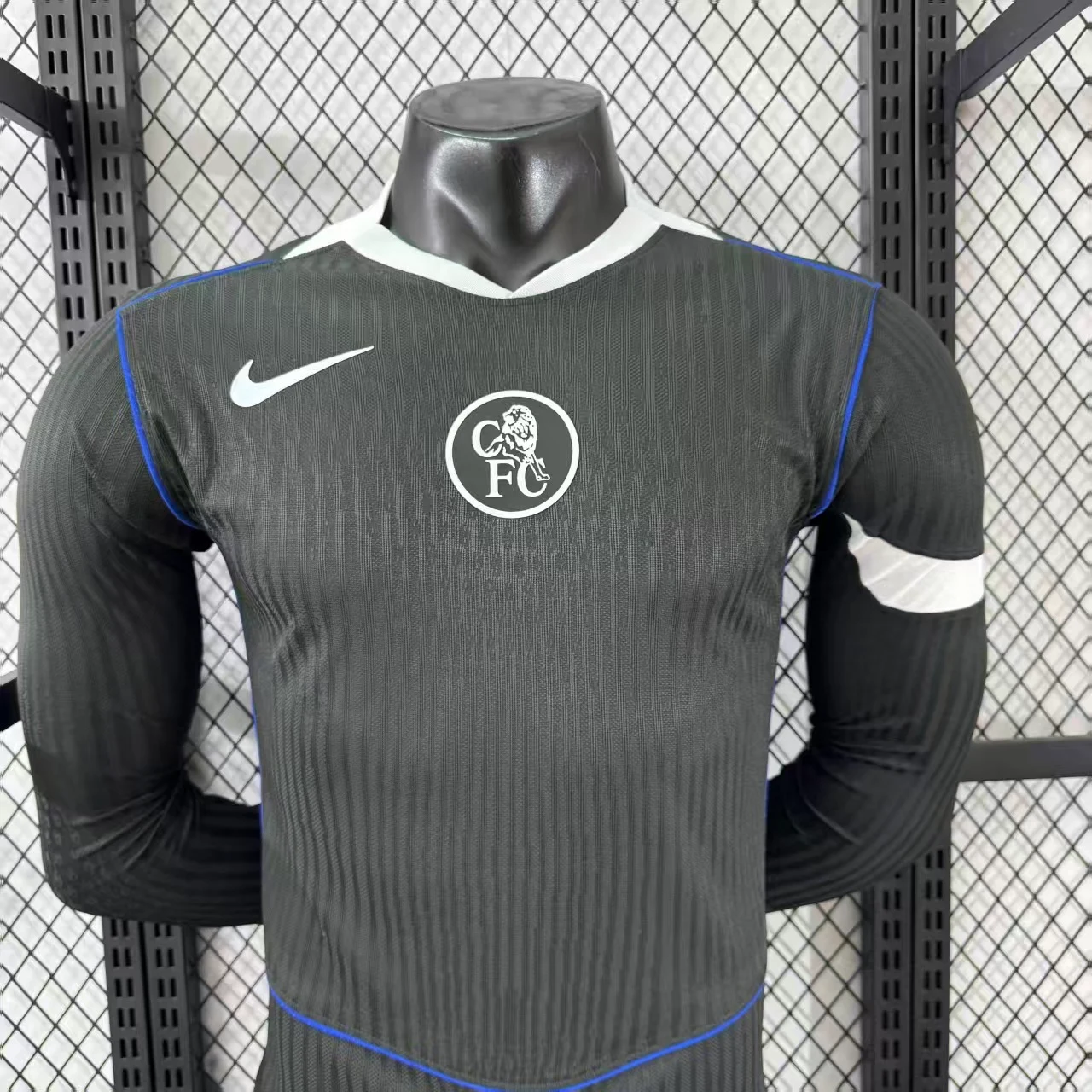 2025-26 Chelsea Third Away Long-Sleeve Jersey – Player Version view 3