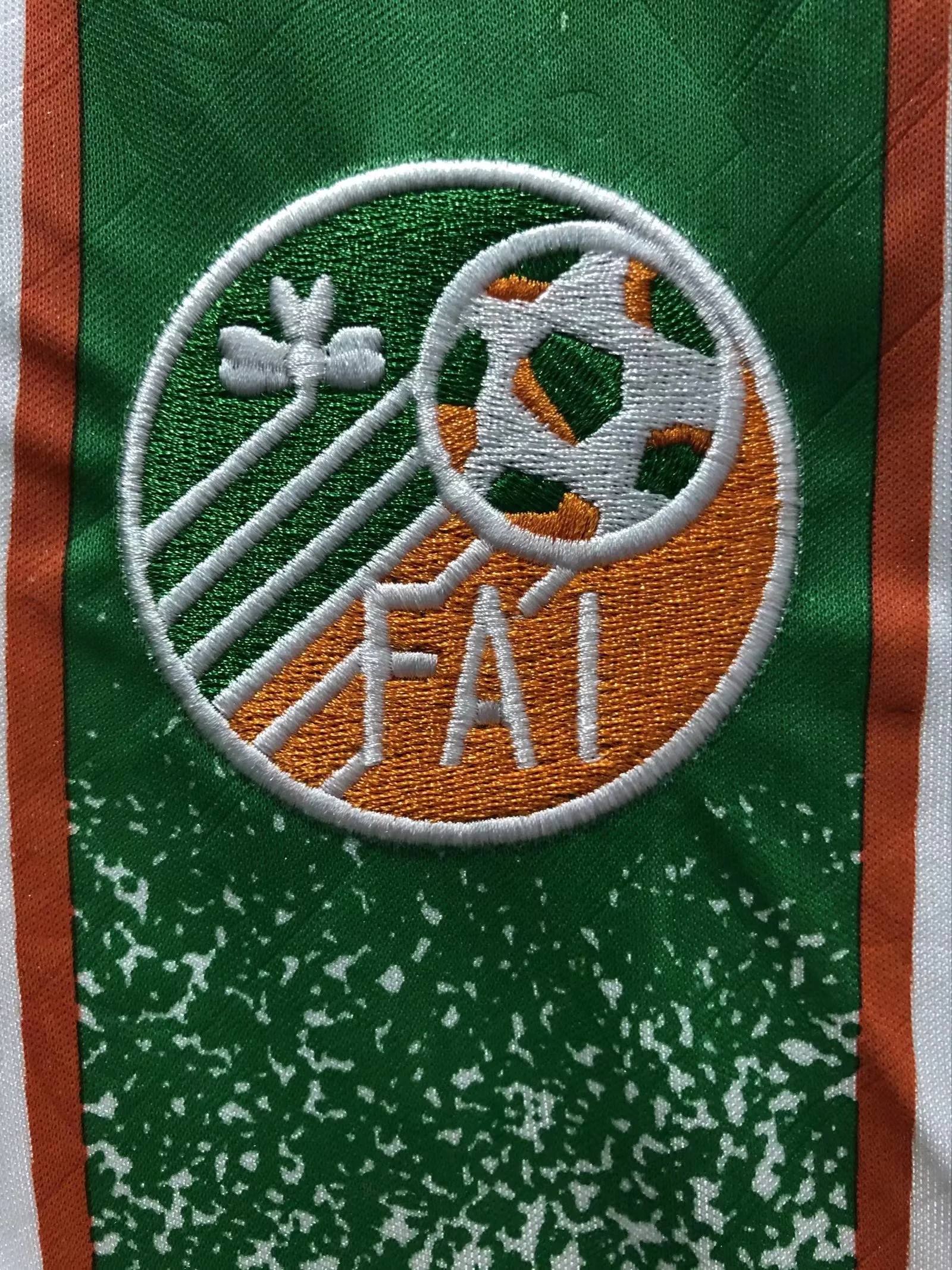 1994 Ireland Away Retro Shirt - No Ads view 5