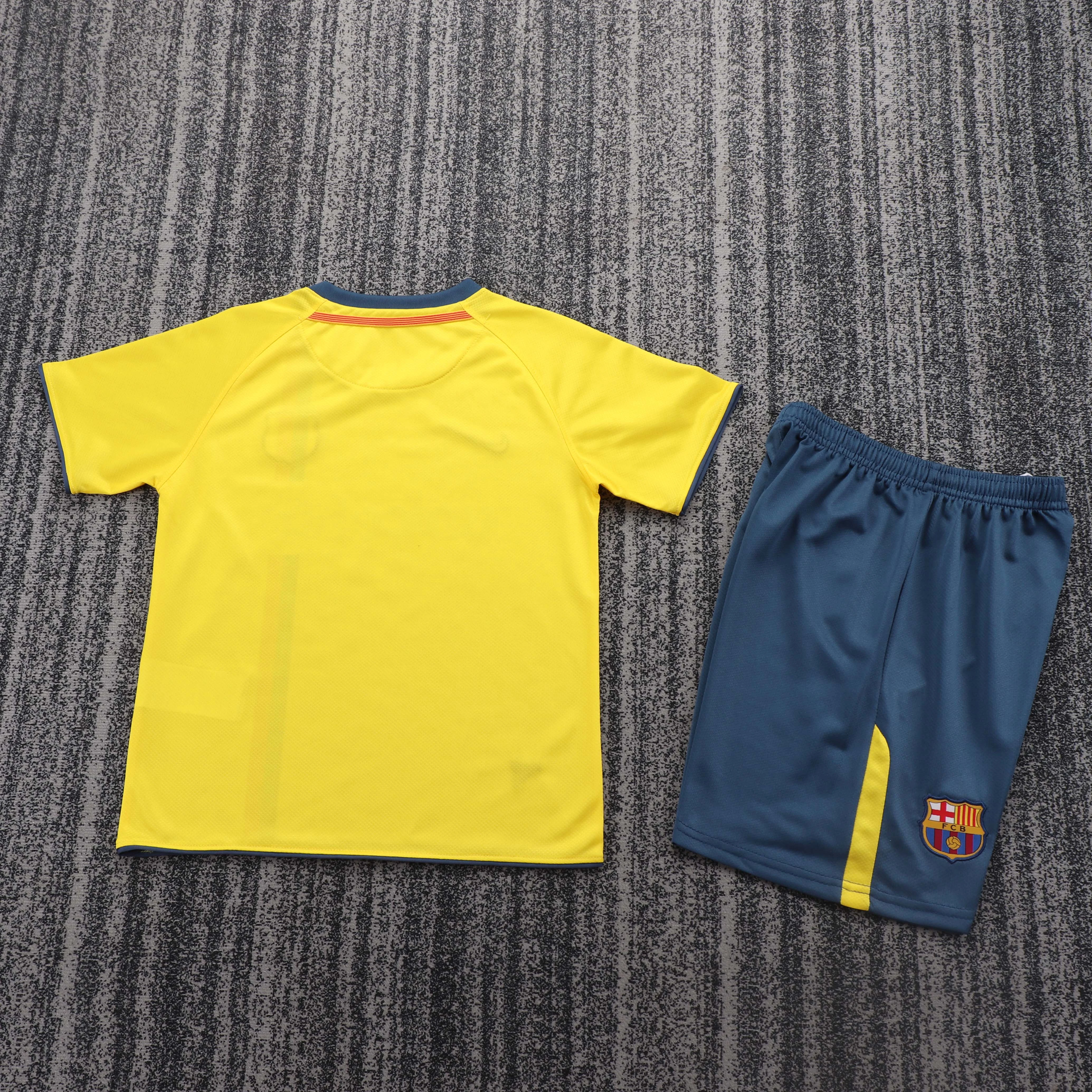 2008-09 Barcelona Away Retro Shirt - Kids Sizes view 2