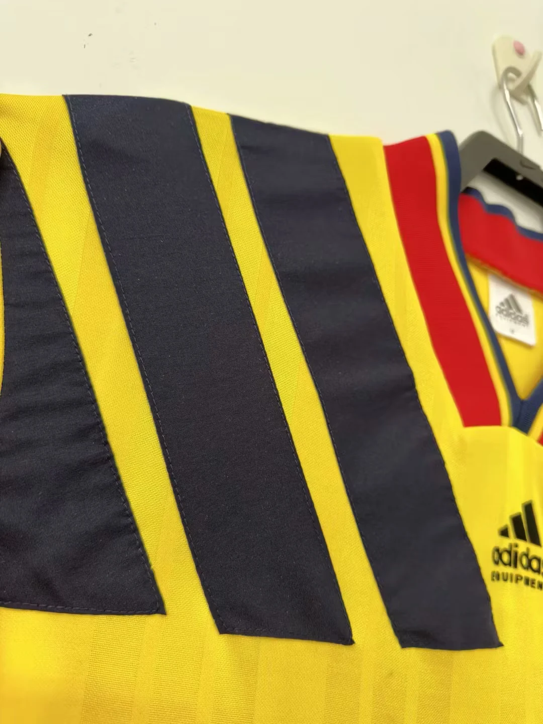 1993-94 Arsenal Away Retro Shirt view 6
