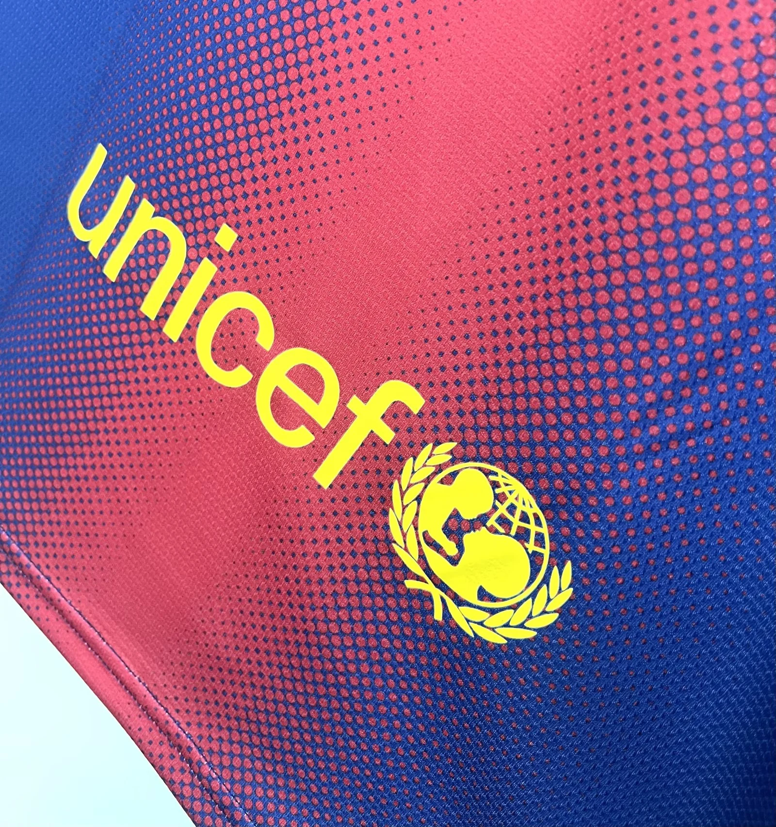 2012-13 Barcelona Home Retro Jersey view 5
