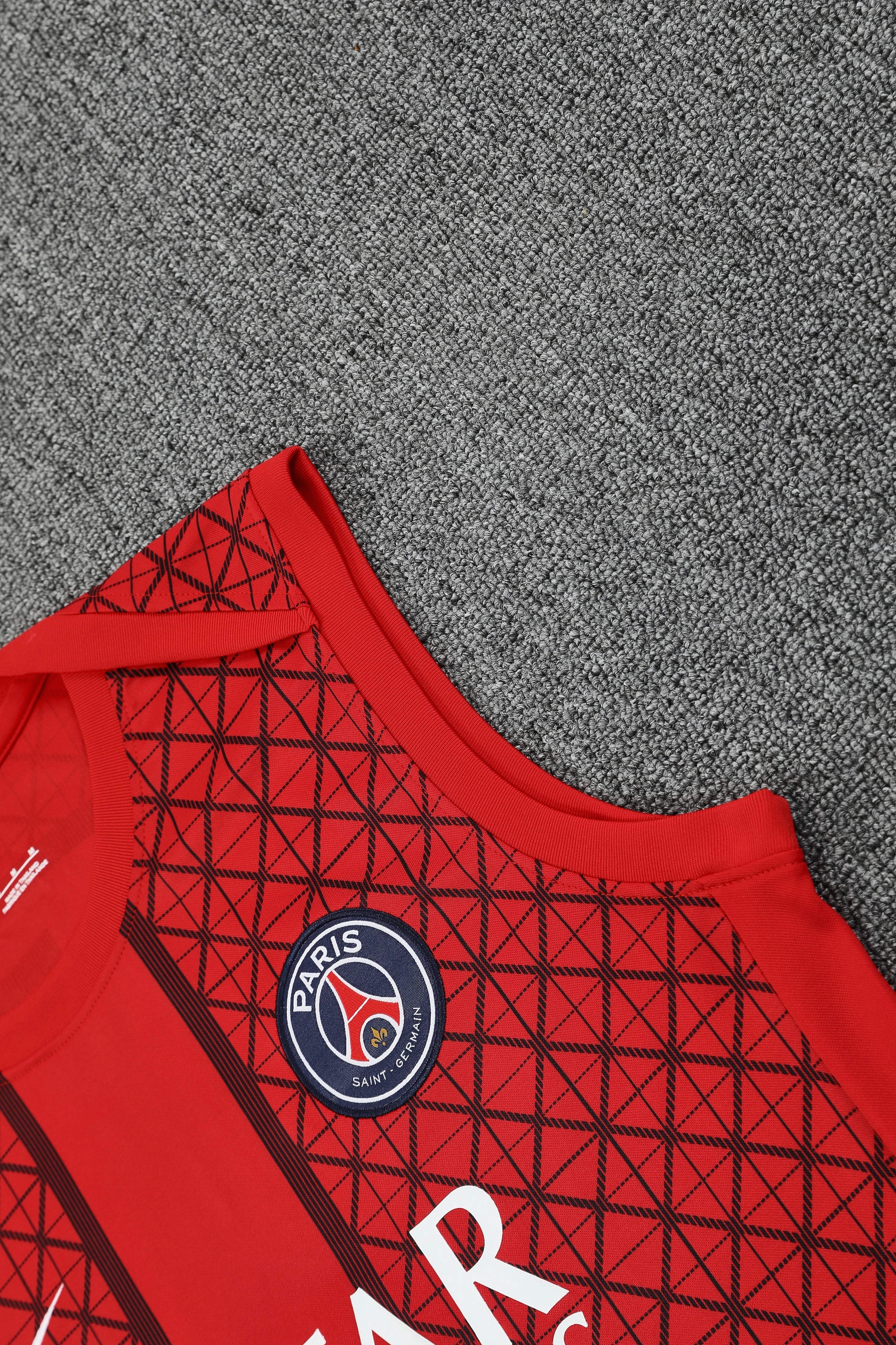 2025-26 Paris Saint-Germain training vest jersey view 8