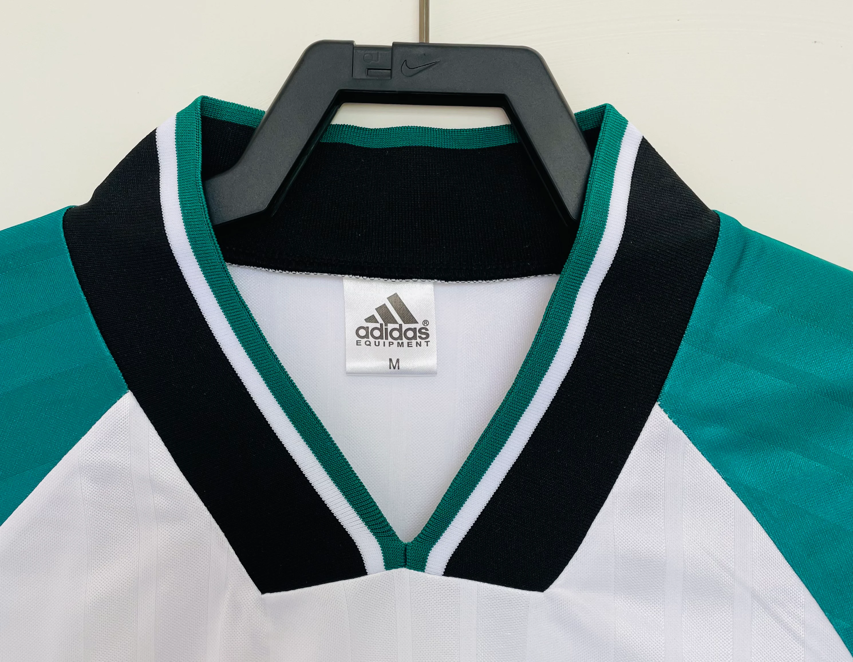 1993-95 Liverpool Away Long Sleeve Retro Shirt view 6