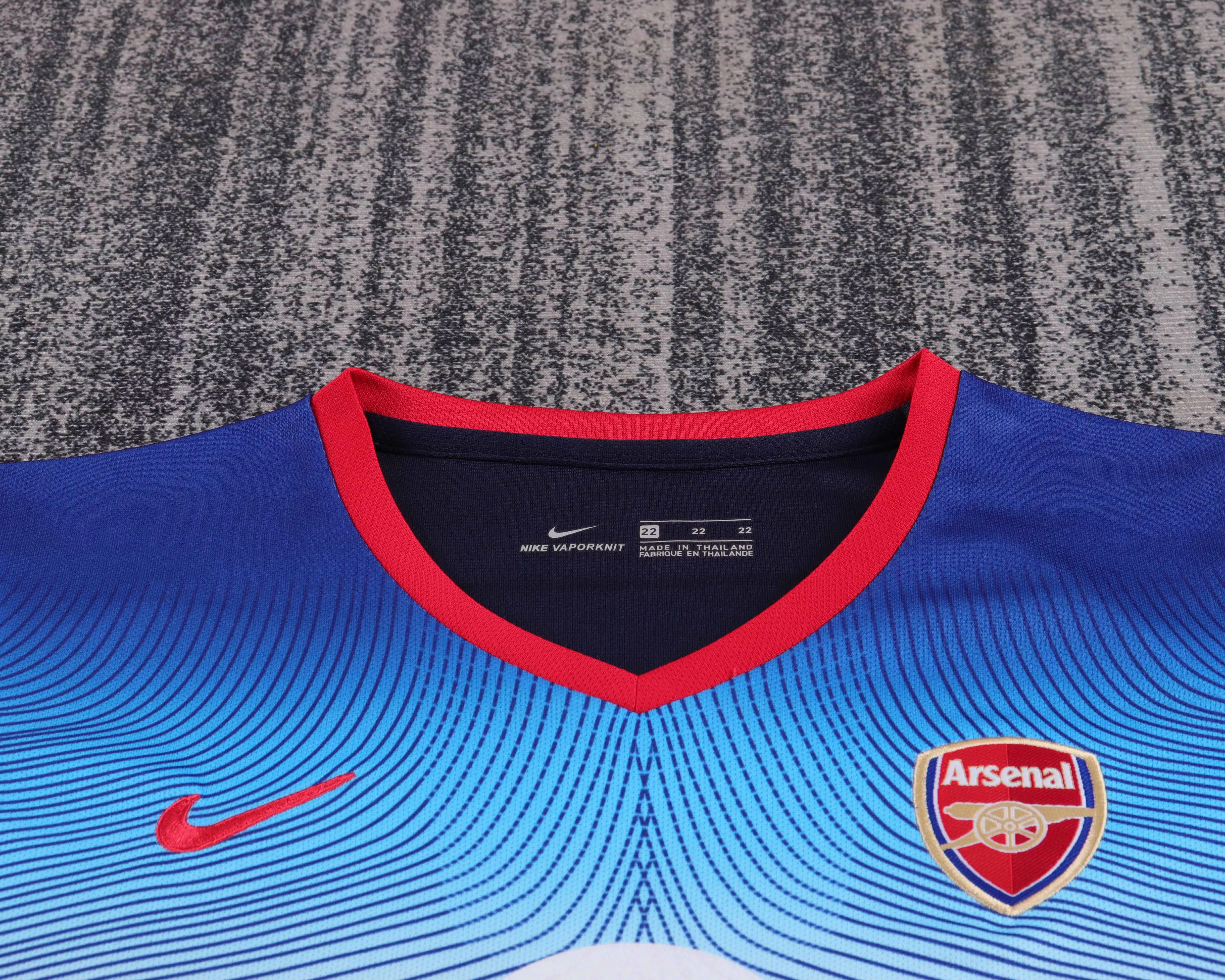 2002-04 Arsenal Away Retro Shirt - Kids view 7