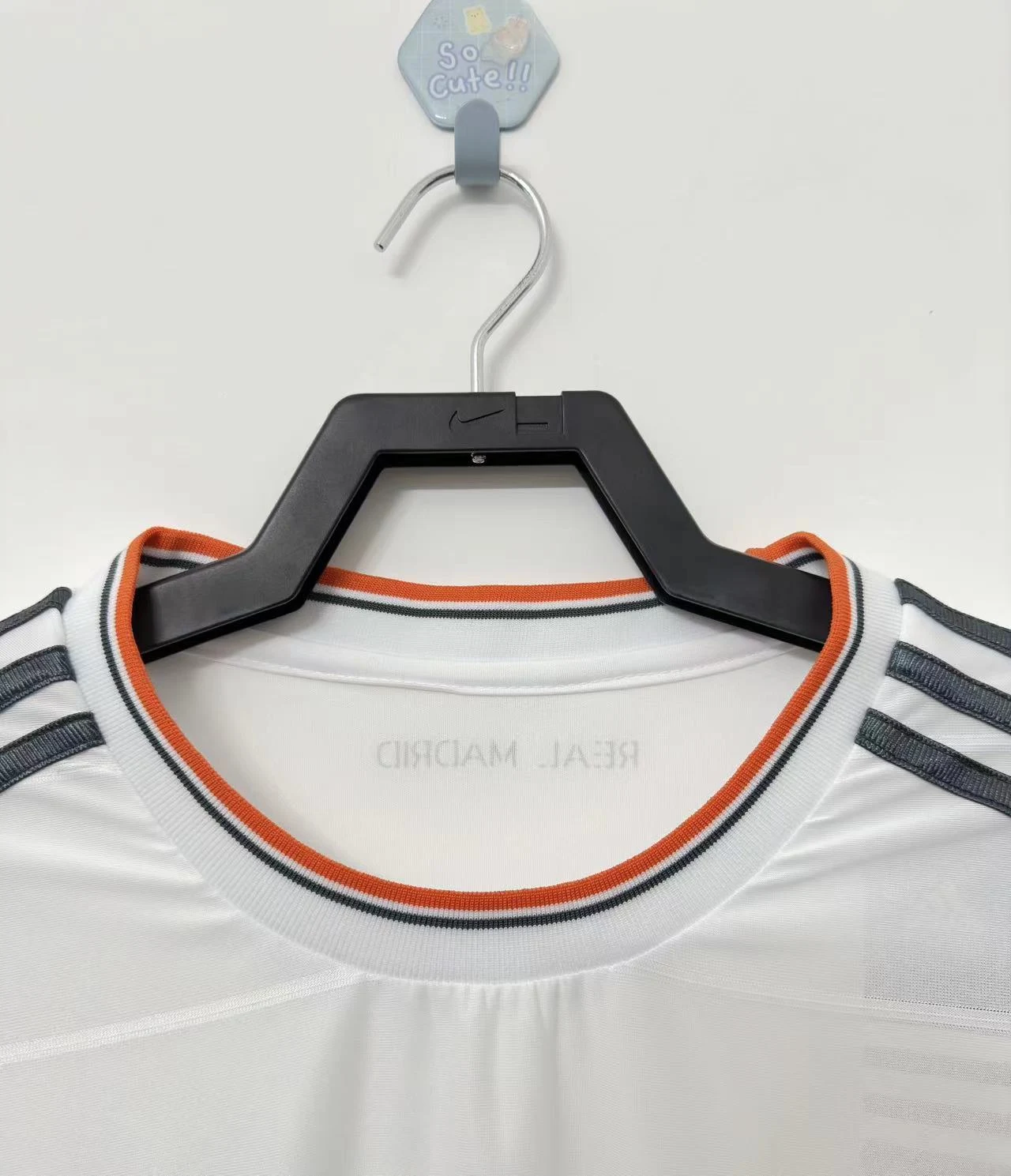 2013-14 Real Madrid Home Retro Jersey view 7