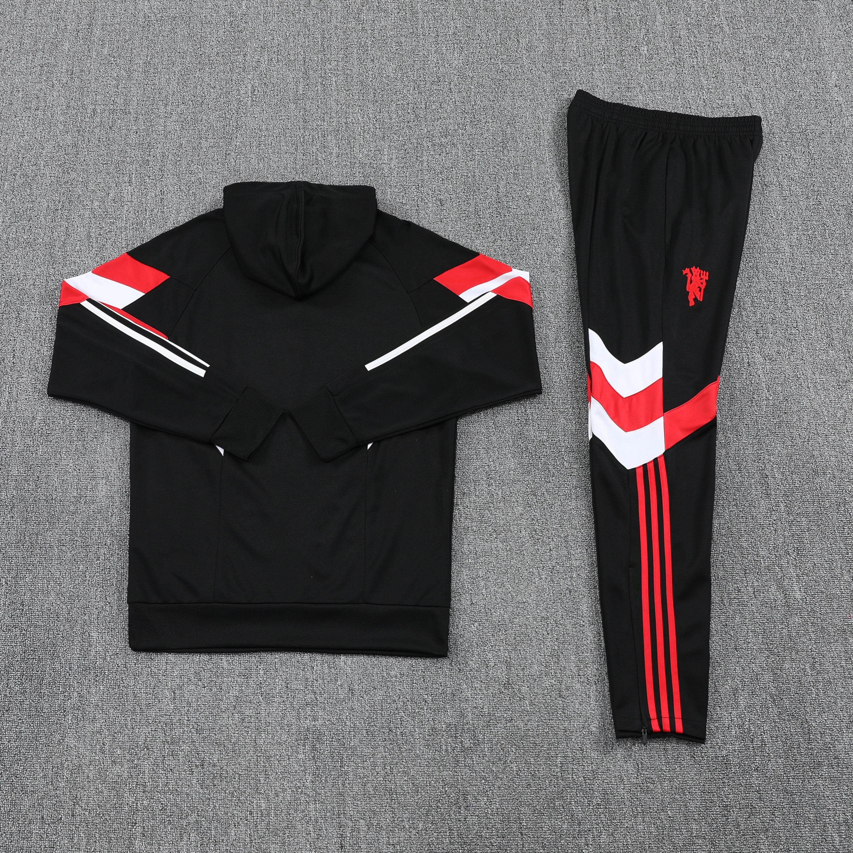 2025-26 Manchester United Black Training Hooded Jersey view 13