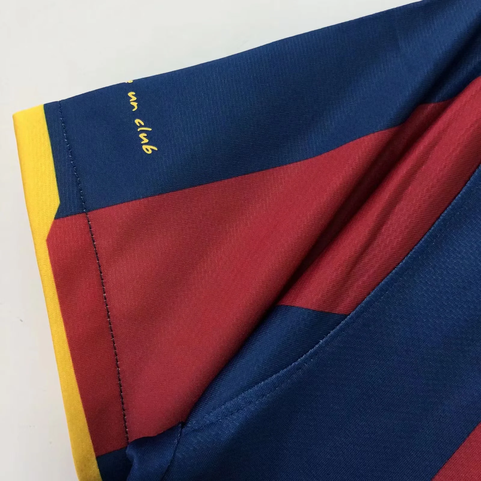 2010-11 Barcelona Home Retro Jersey view 4