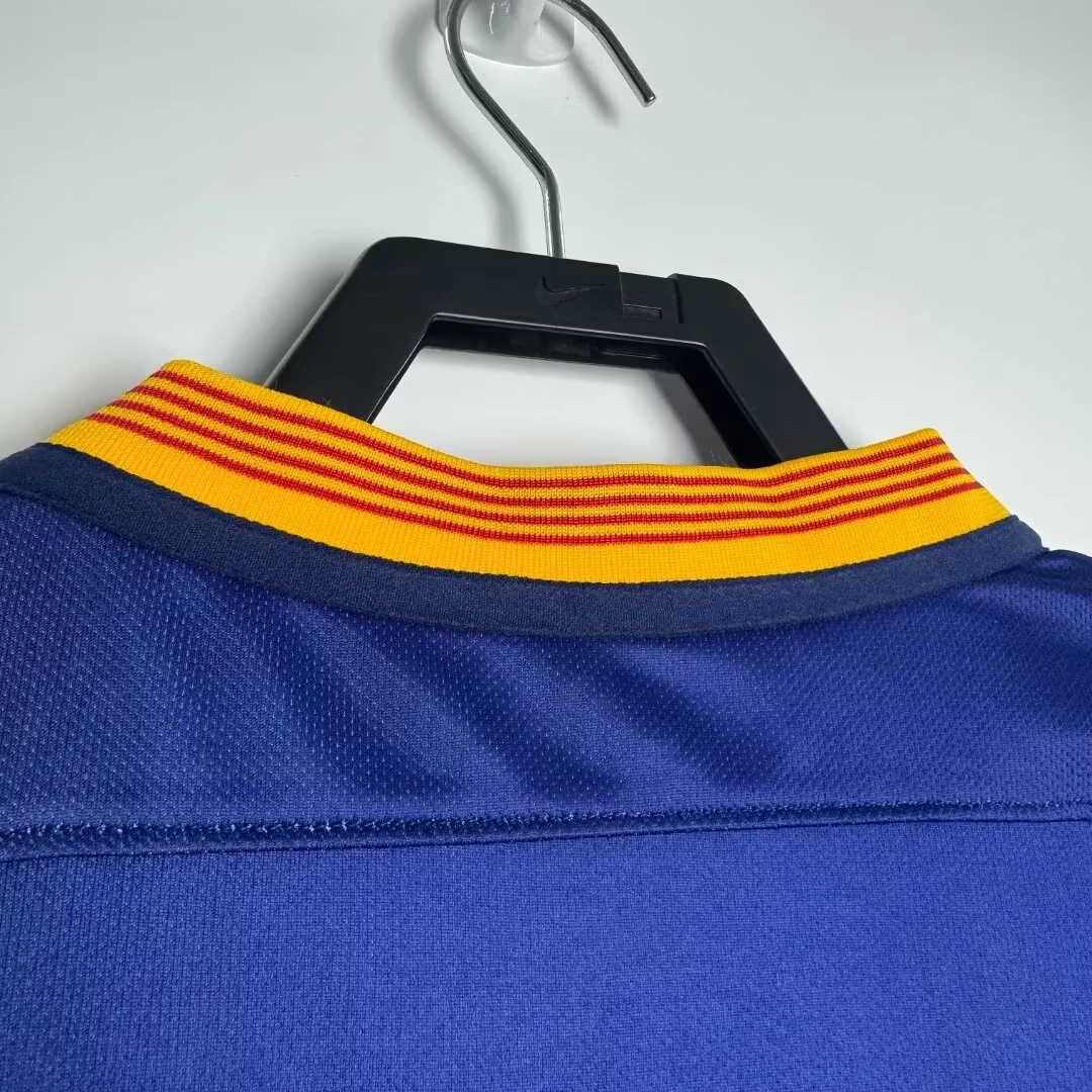 2015-16 Barcelona Home Retro Jersey view 4