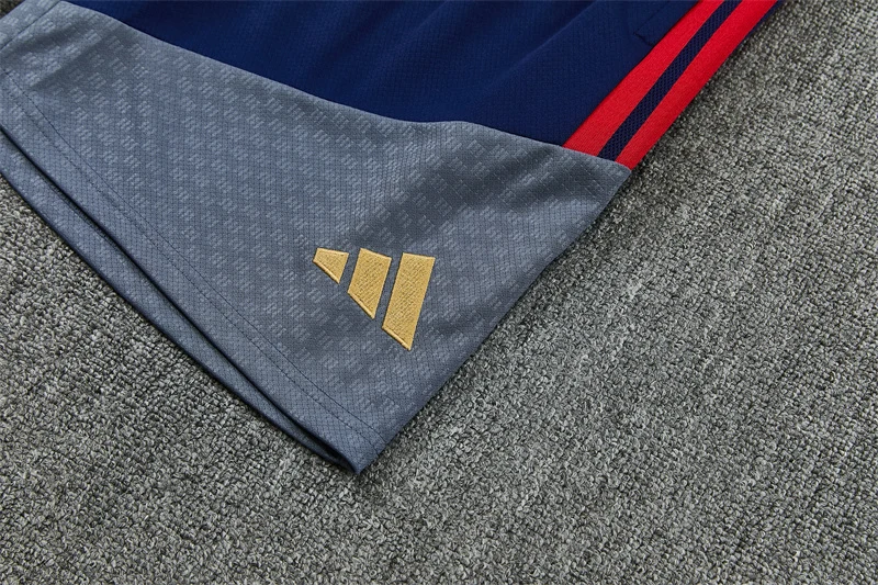 2026-27 Bayern Munich Dark Grey Short-Sleeve Training Jersey view 6