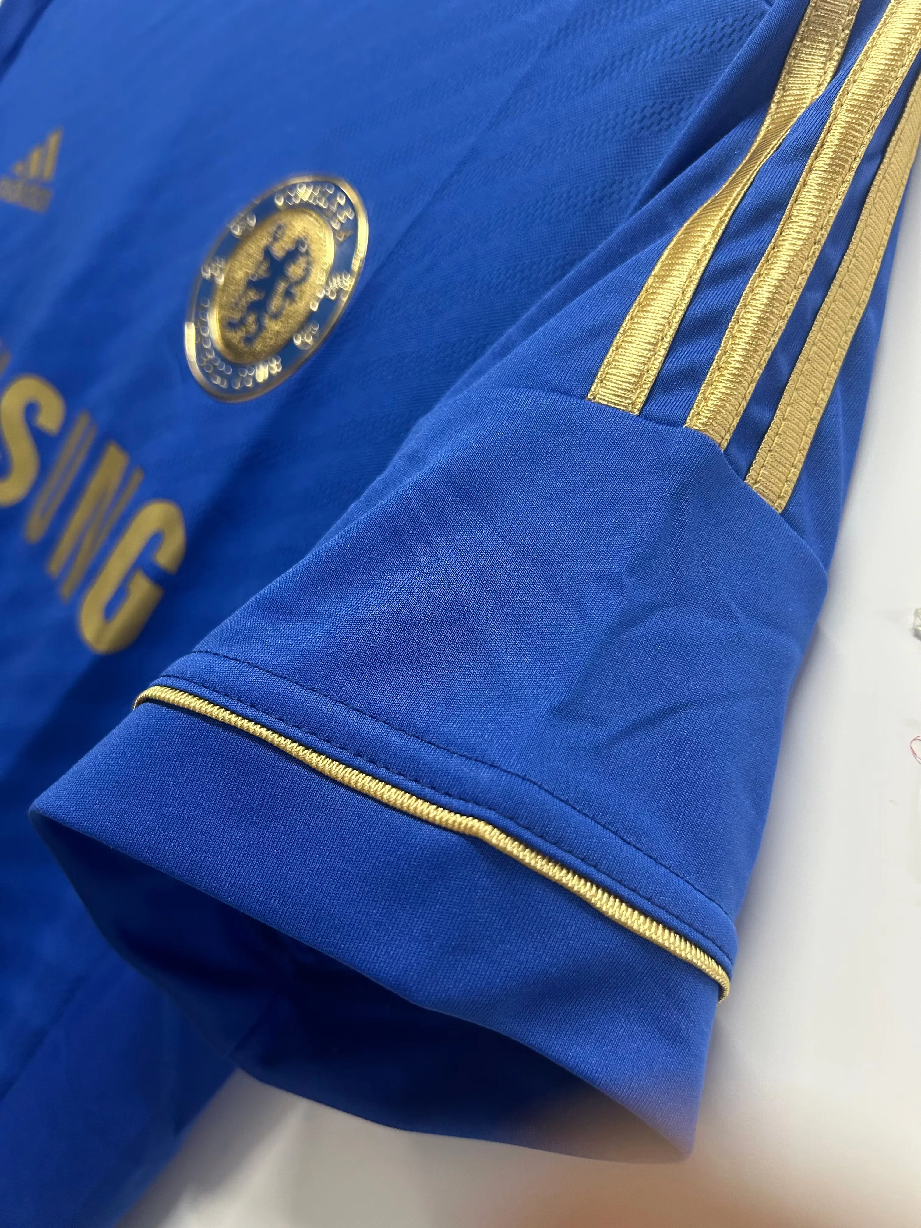 2012-13 Chelsea Home Retro Shirt view 3