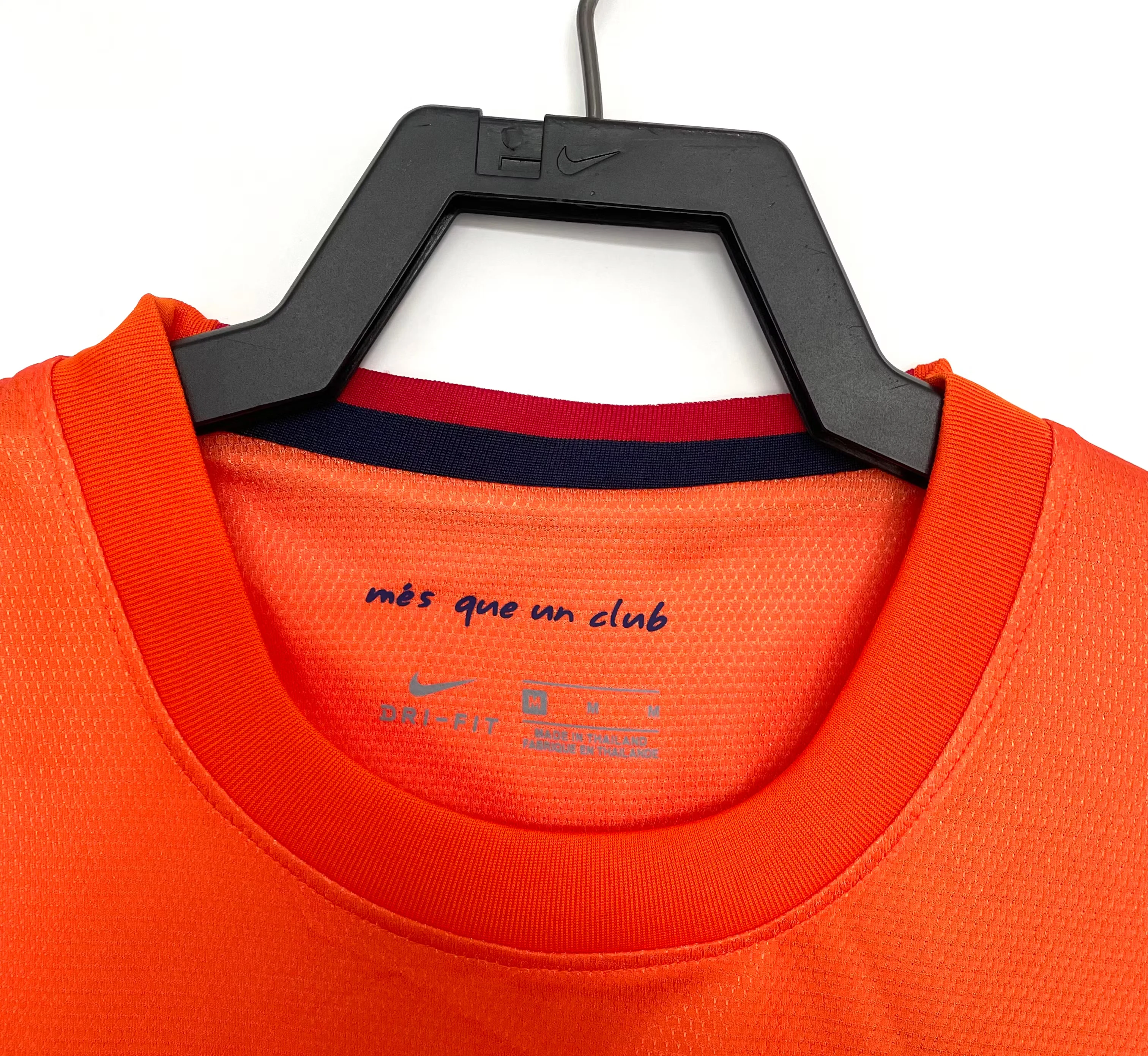 2012-13 Barcelona Away Retro Jersey view 9