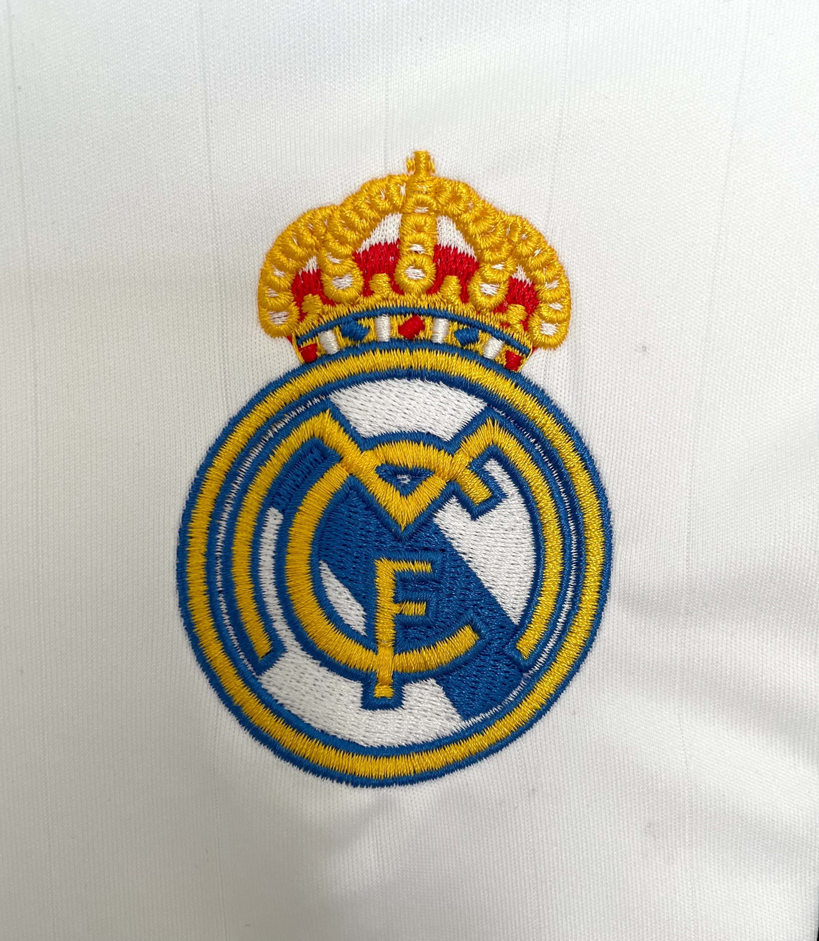 2006-07 Real Madrid Home Long-Sleeve Retro Jersey view 4