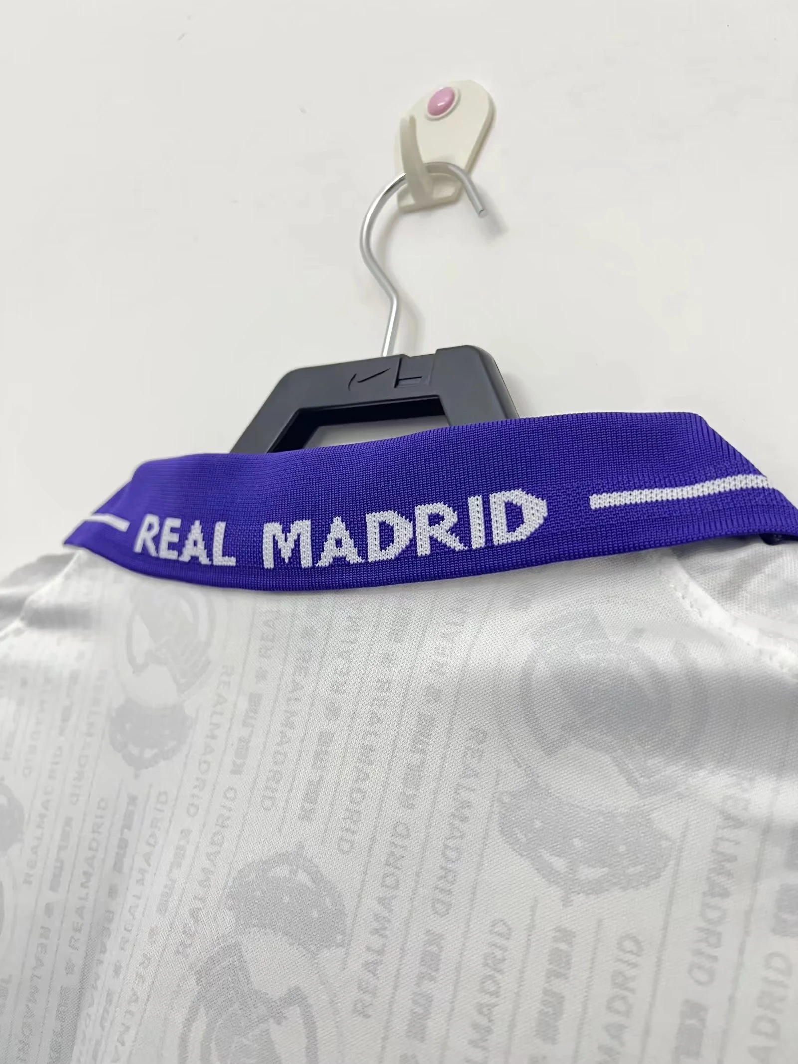 1996-97 Real Madrid Second Away Retro Jersey view 5