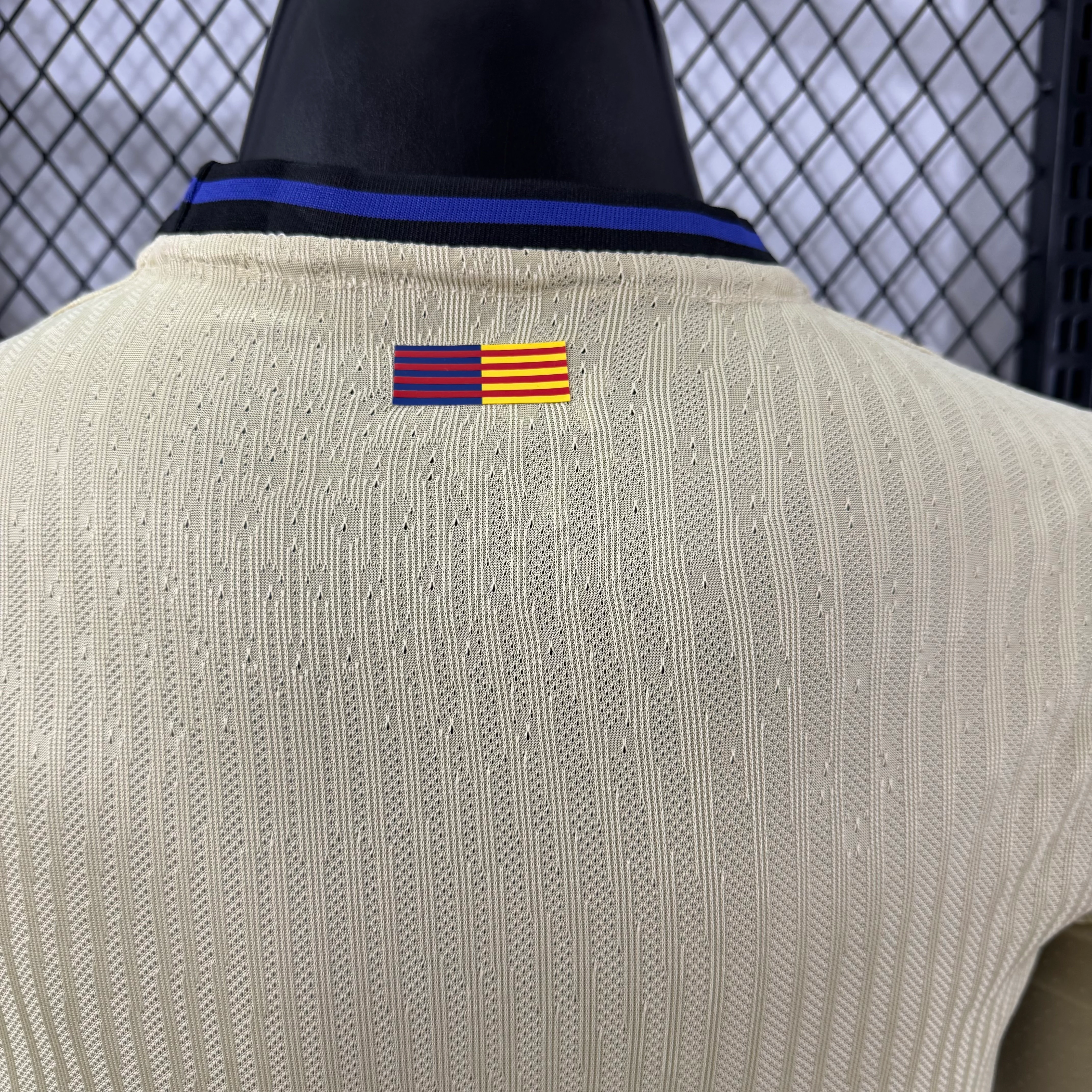 2025-26 Barcelona Away Long-Sleeve Jersey - Player Version view 4