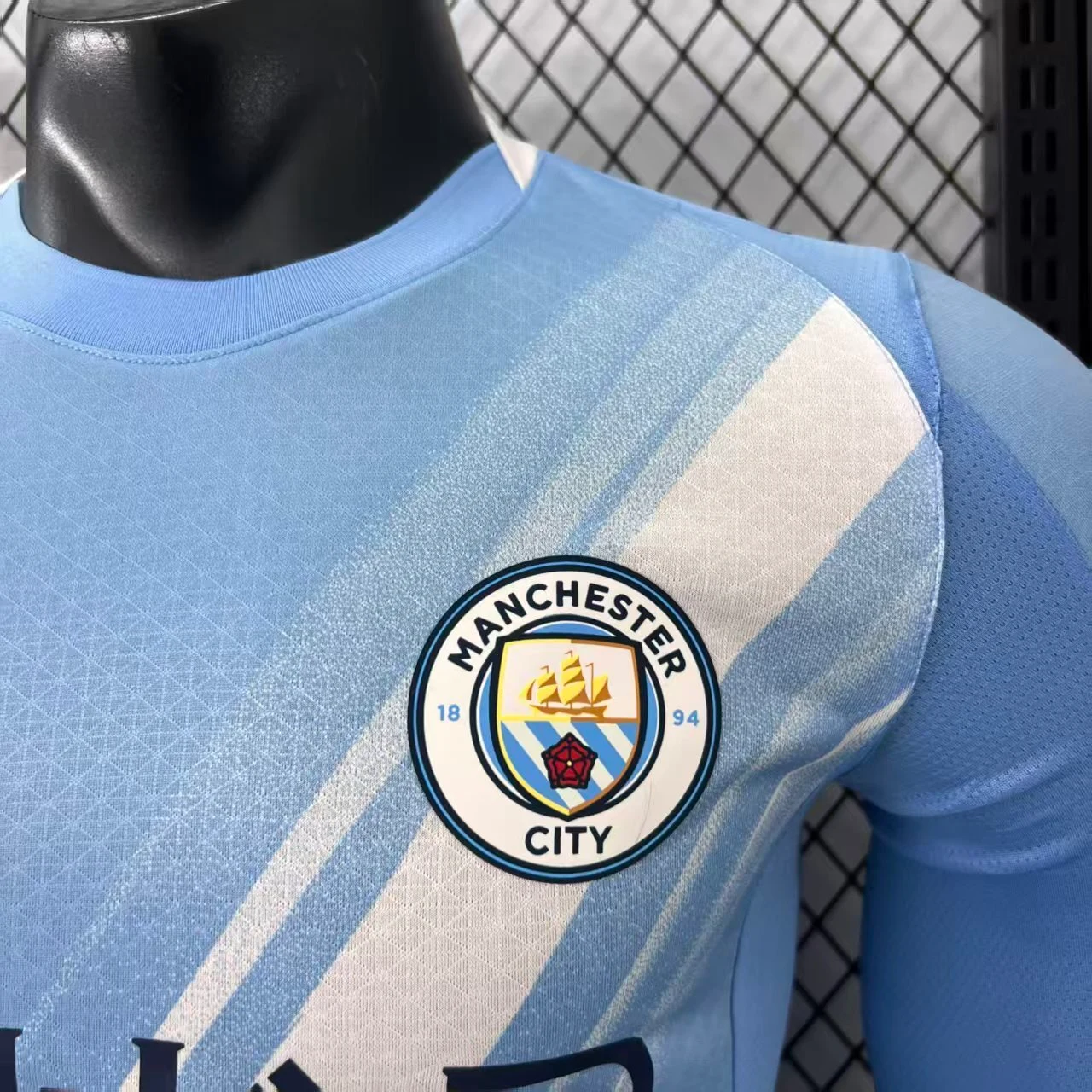 2025-26 Manchester City Home Long-Sleeve Jersey – Player Version view 4
