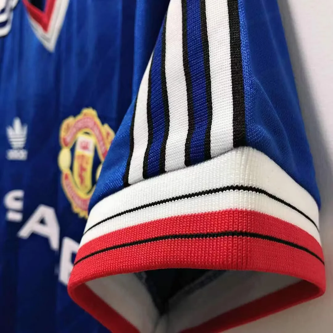 1986-88 Manchester United Second Away Retro Jersey view 4