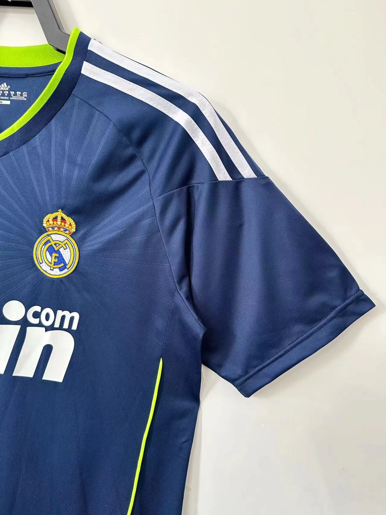 2010-11 Real Madrid Away Retro Jersey view 3