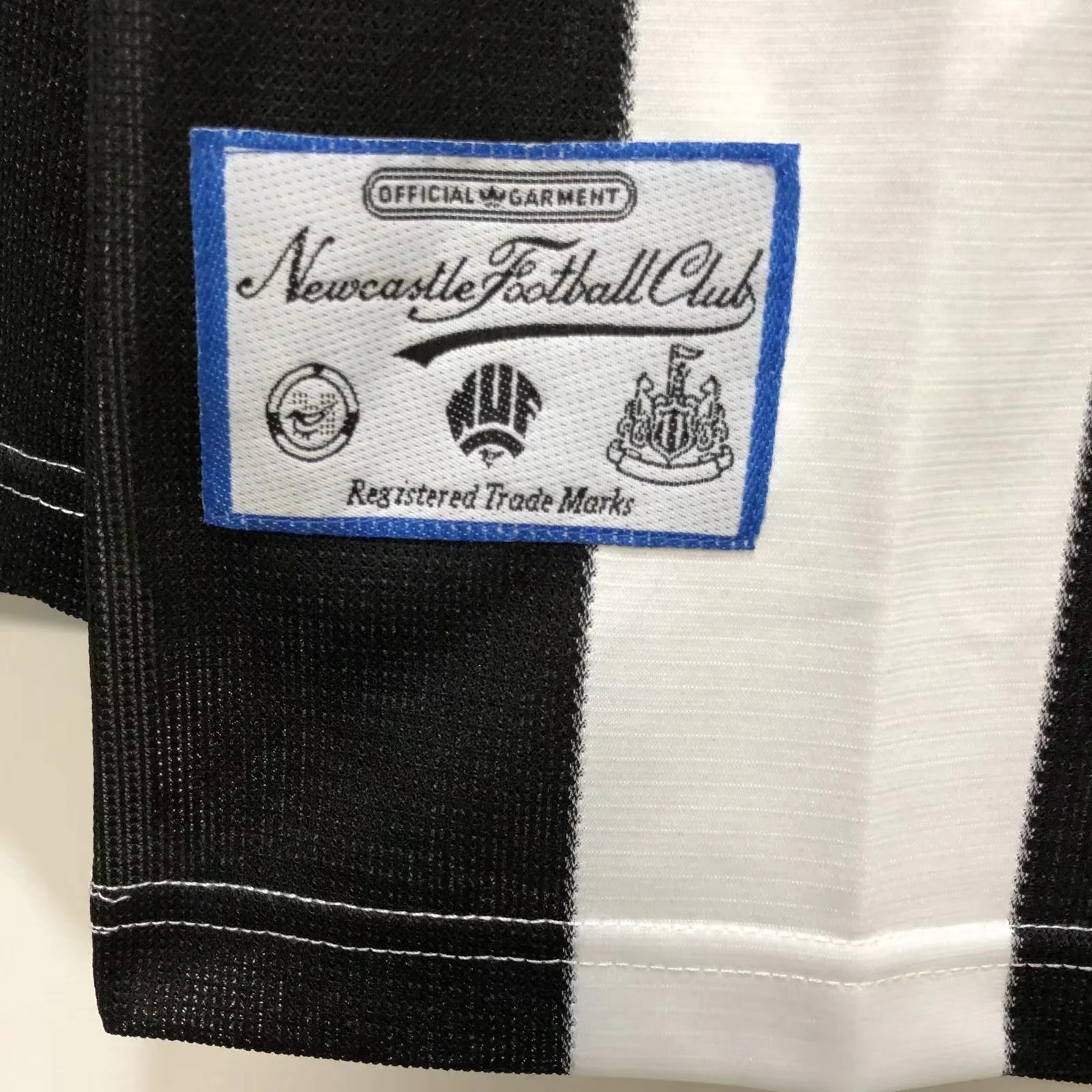 1995-97 Newcastle United Home Long Sleeve Retro Shirt view 4