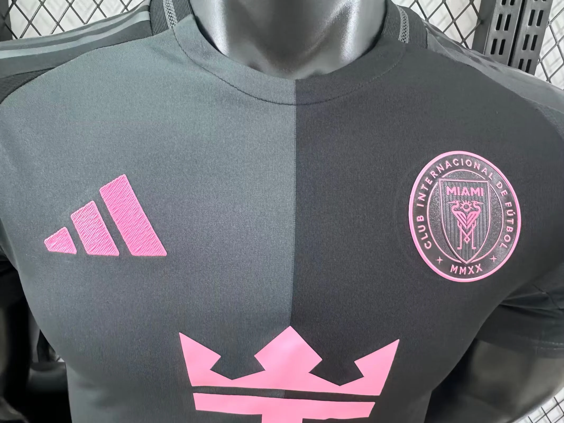 2025-26 Miami Away Jersey - Authentic view 3