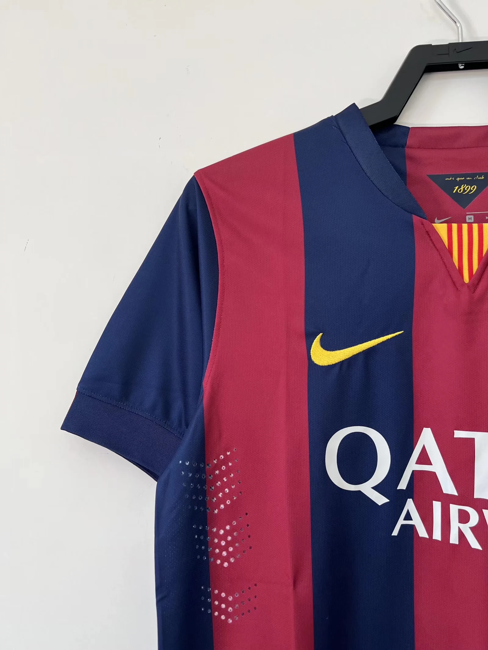 2014-15 Barcelona Home Retro Jersey view 5