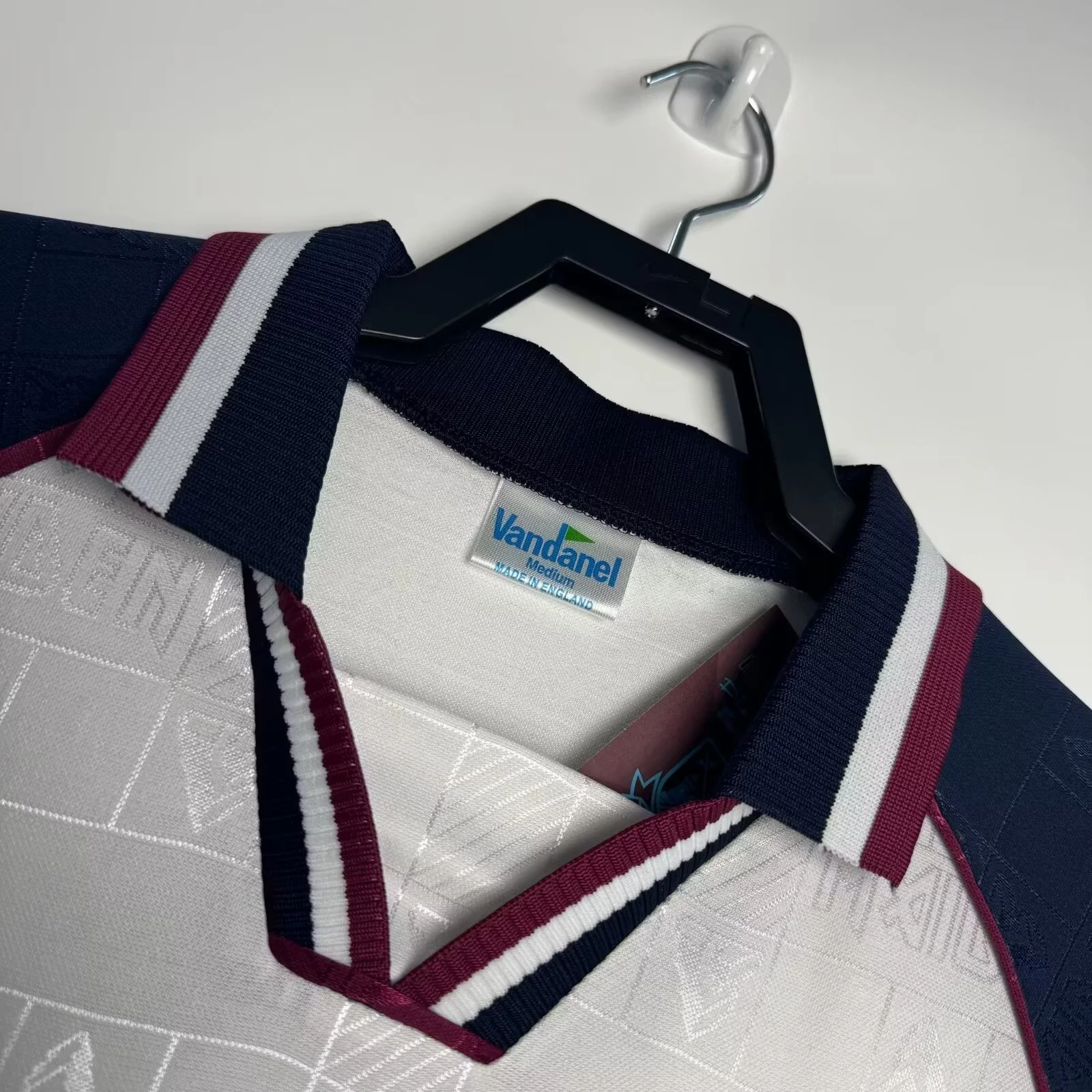 1999 West Ham United Away Retro Jersey view 9