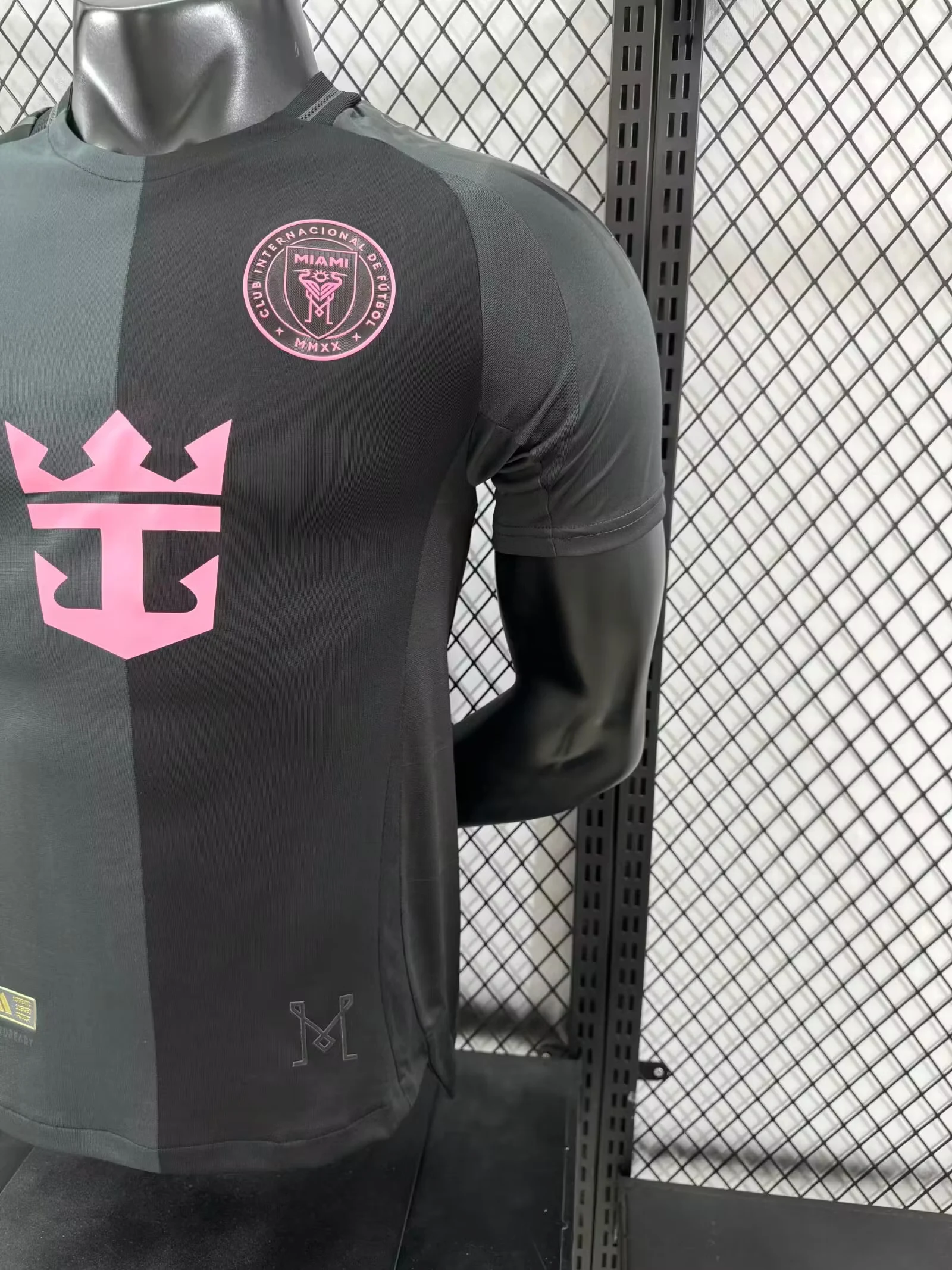 2025-26 Miami Away Jersey - Authentic view 7