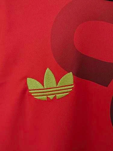 2026-27 Manchester United Training Kit - Fan Edition view 4