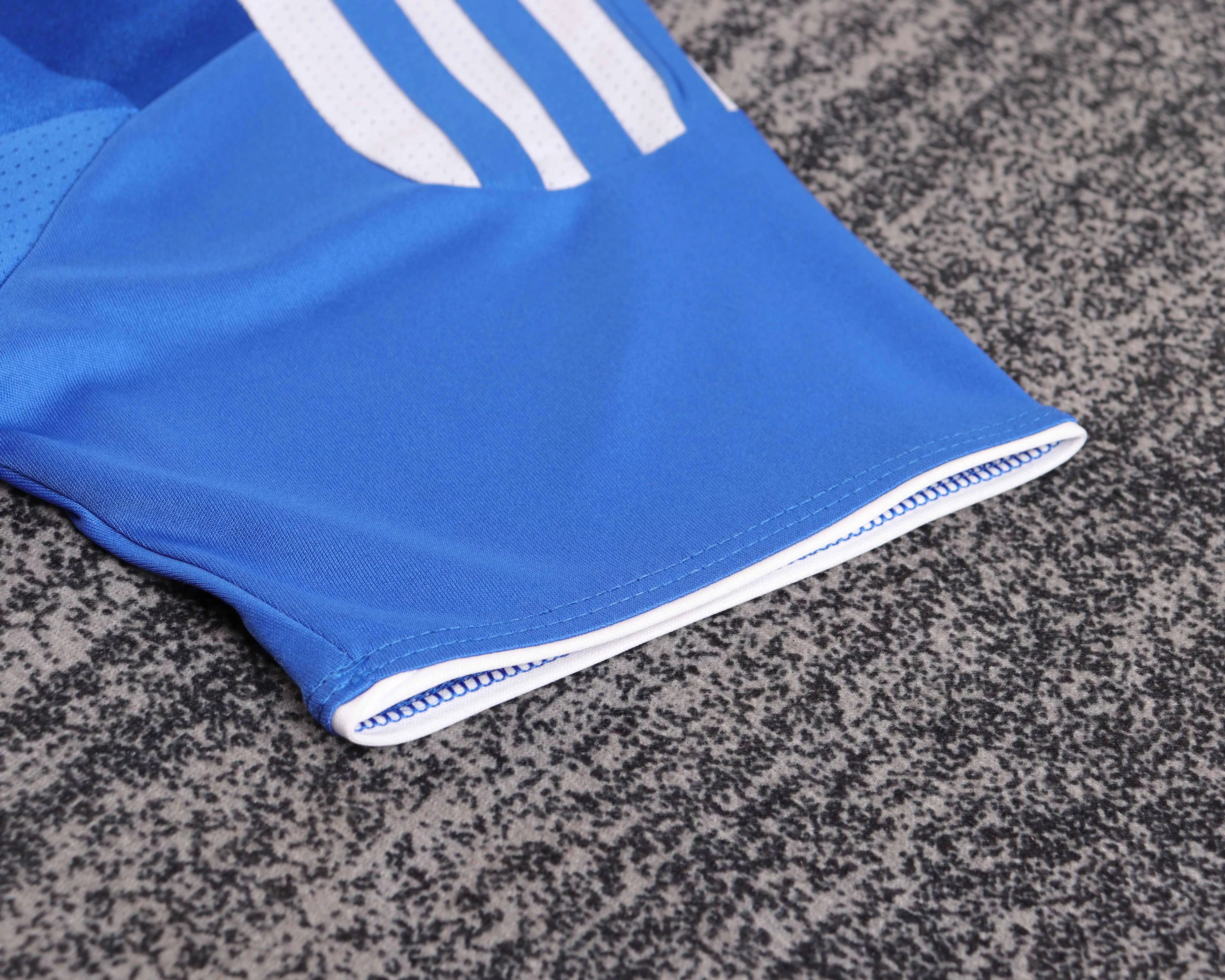 2011-12 Chelsea Home Champions League Retro Shirt - Kids' Sizes view 5