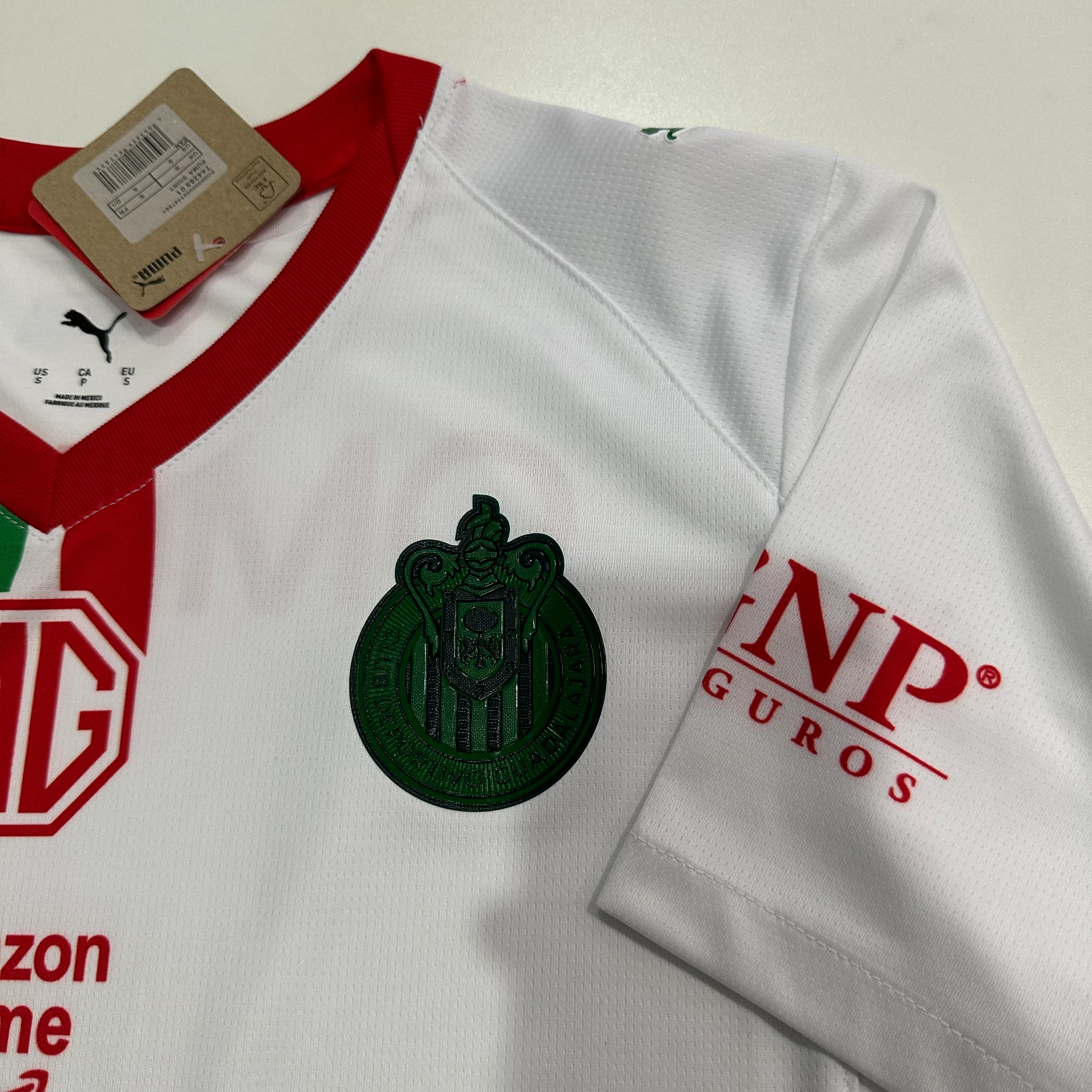 2025-26 Chivas Away Kit view 6