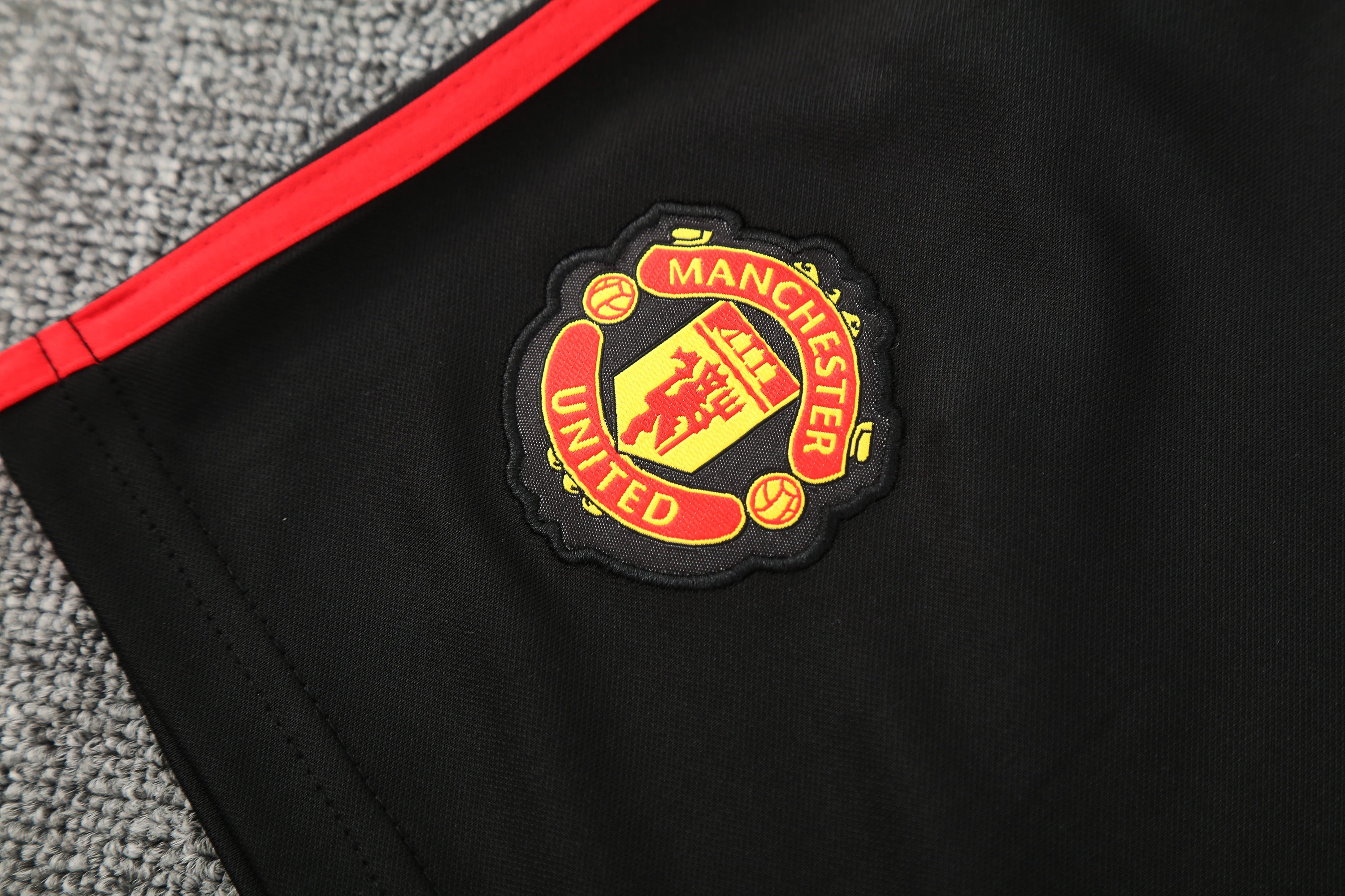 2025-26 Manchester United white short-sleeved training jersey view 13