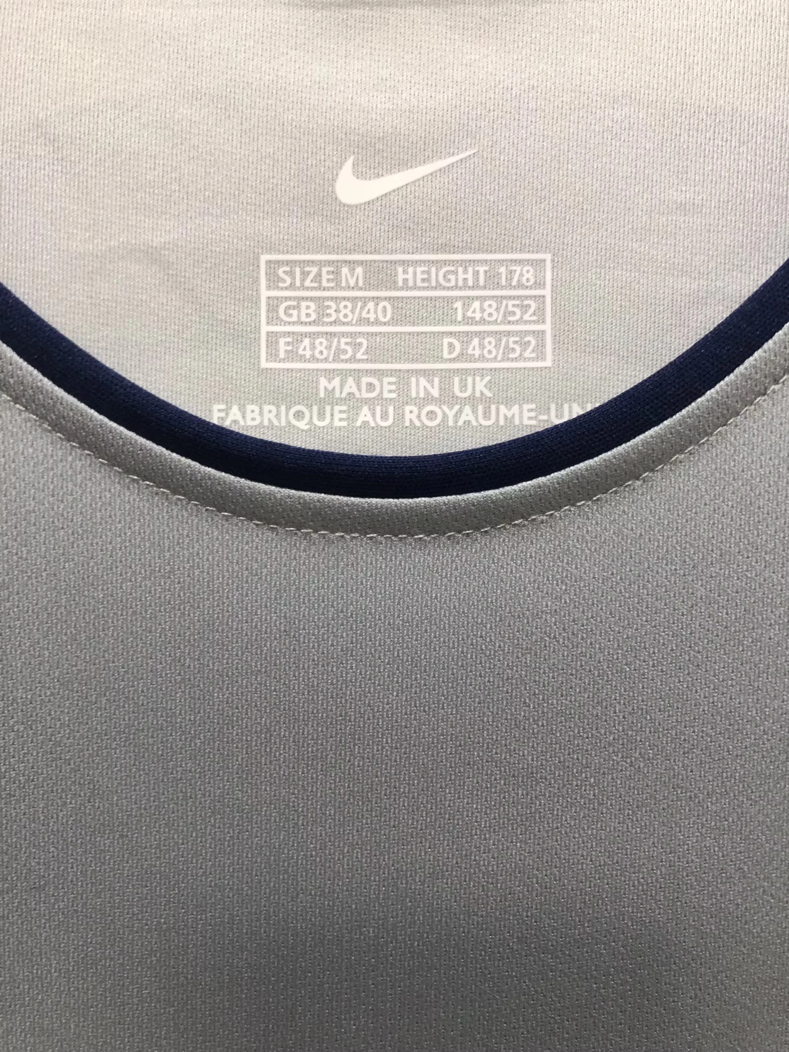 2001 Paris retro away jersey view 8
