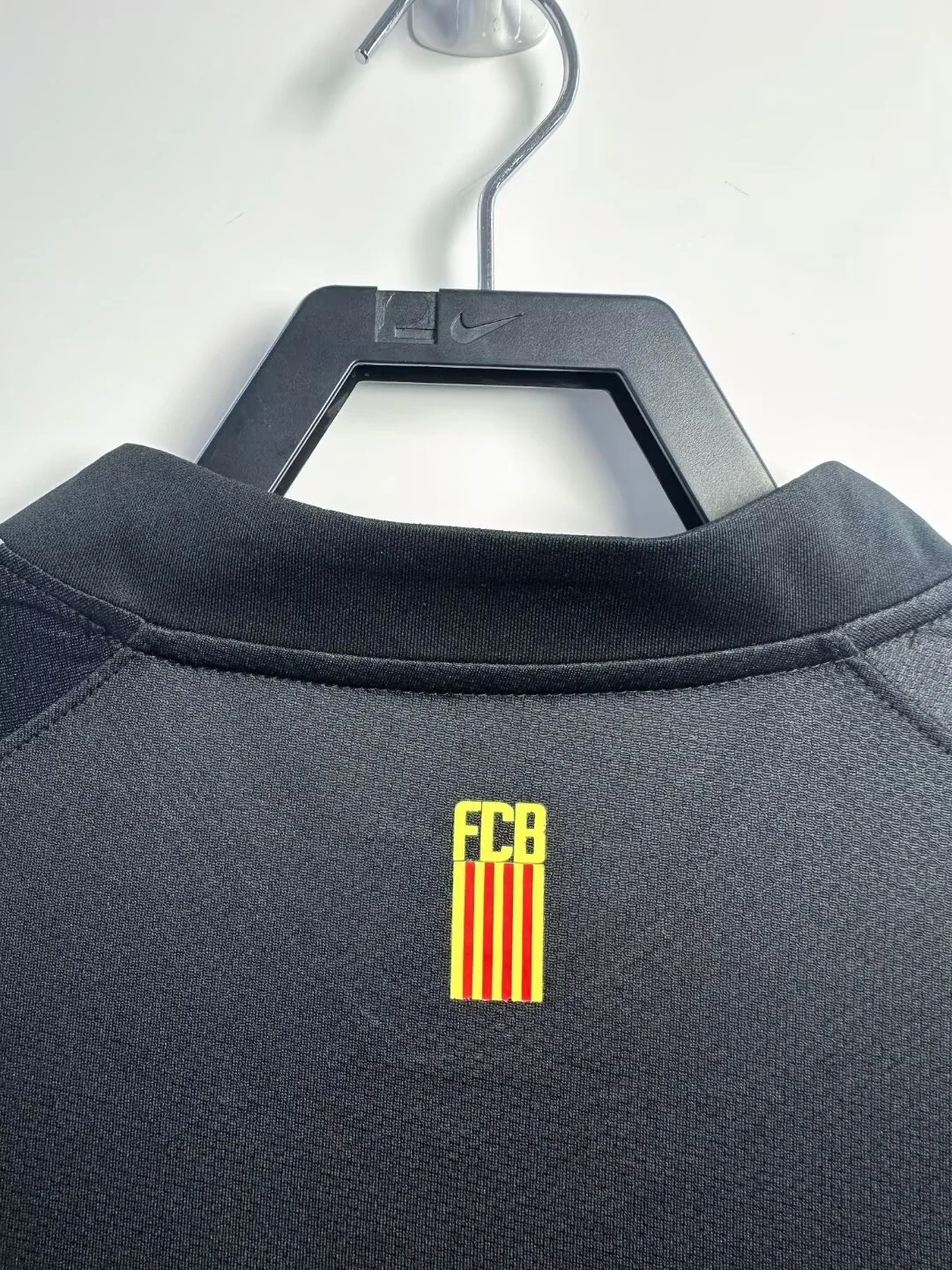 2011-12 Barcelona Away Retro Jersey view 2