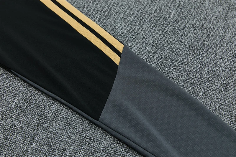 2026-27 Juventus Black Half-Zip Long-Sleeve Training Kit view 8