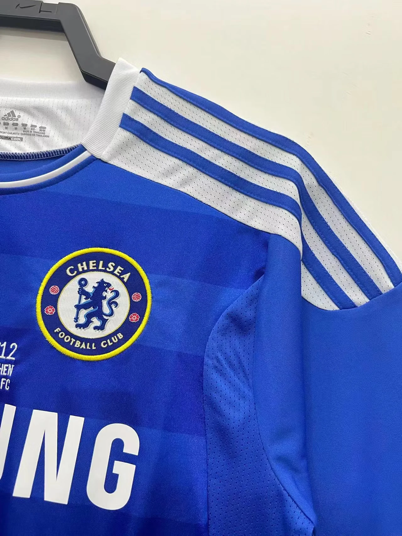 2011-12 Chelsea Home Retro Shirt view 8