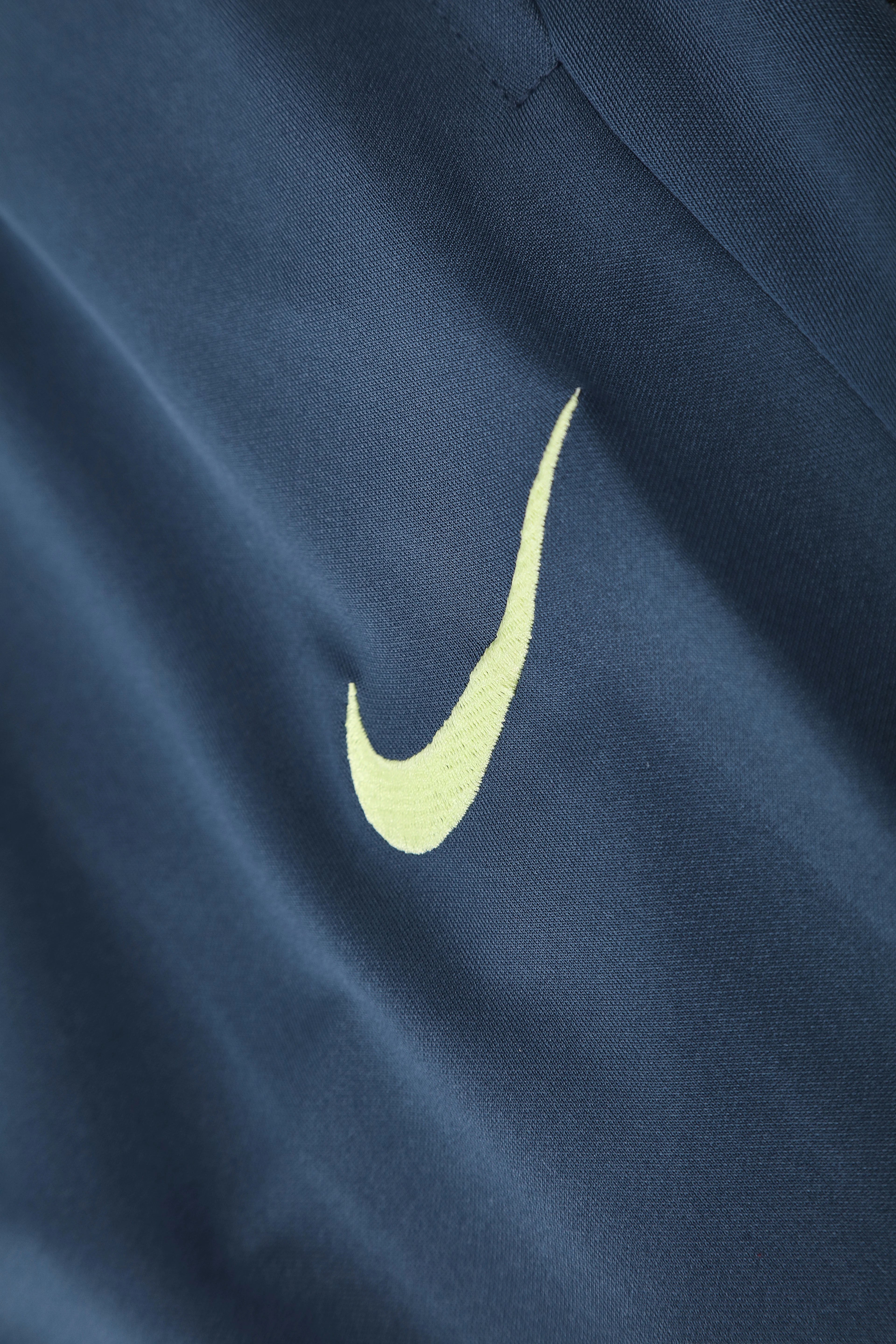 2025-26 Cougars Hooded Long-Sleeve Training Jersey view 7