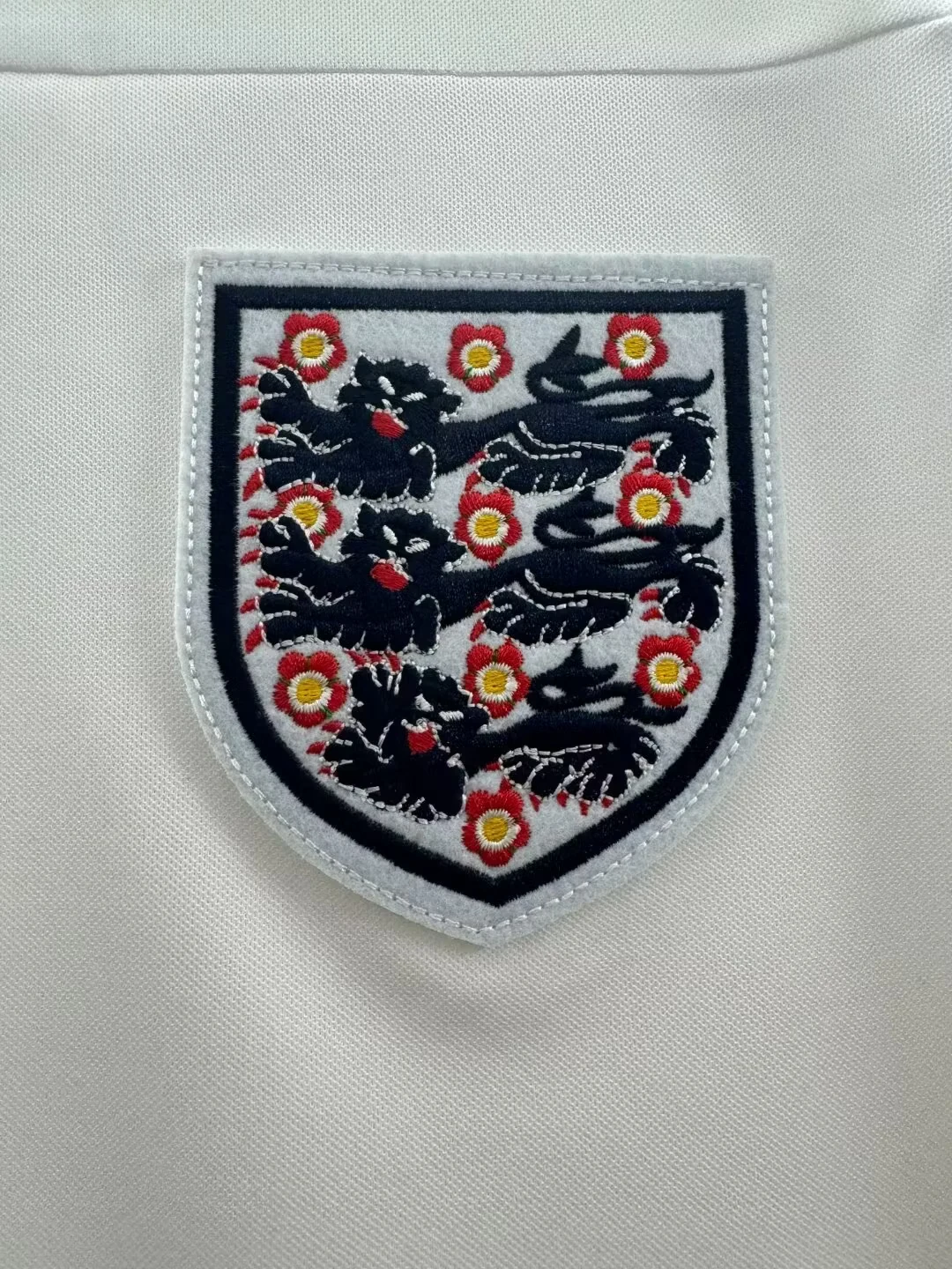 1982 England Home Retro Jersey view 6