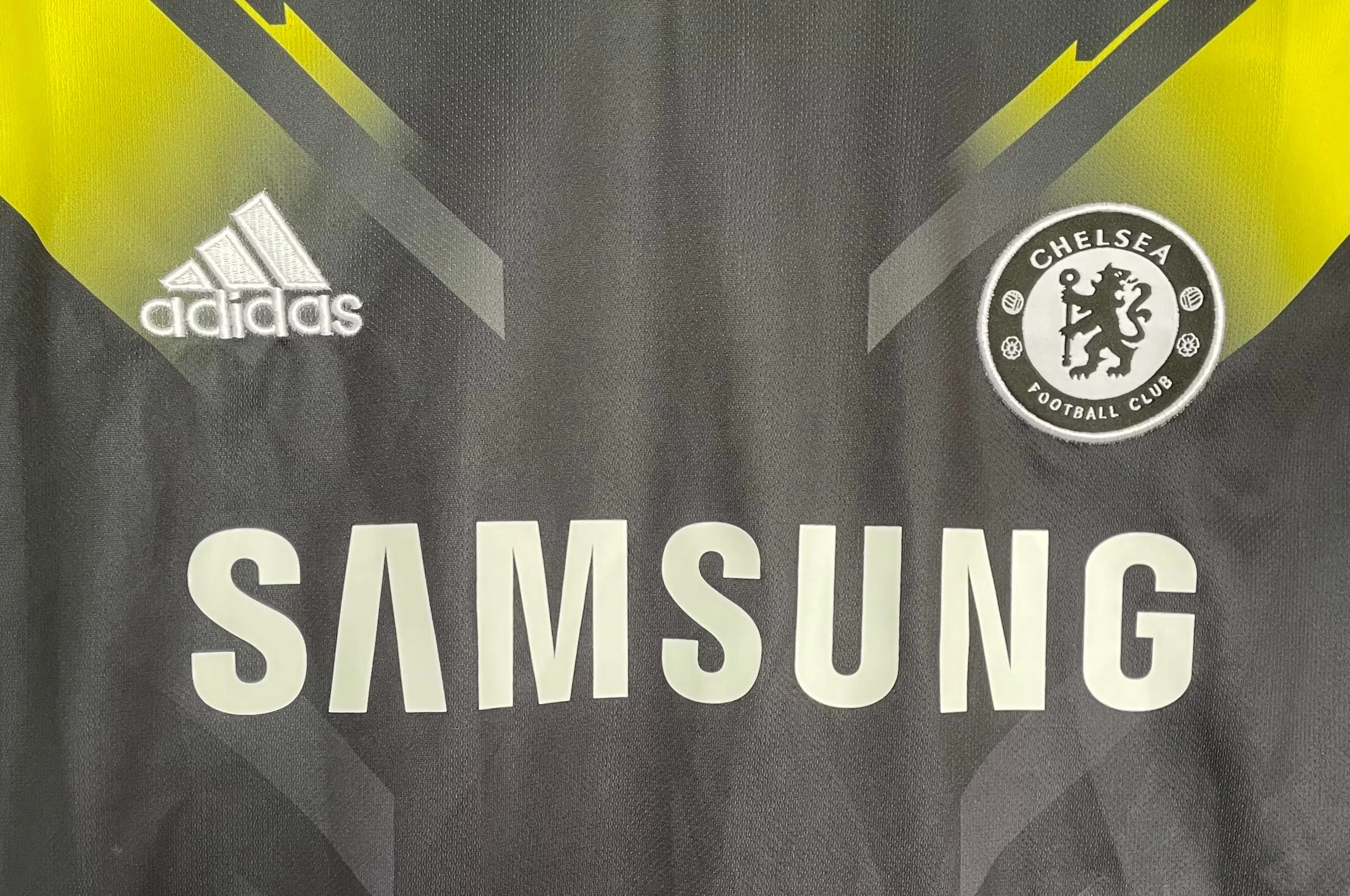 2012-13 Chelsea Second Away Retro Shirt view 5