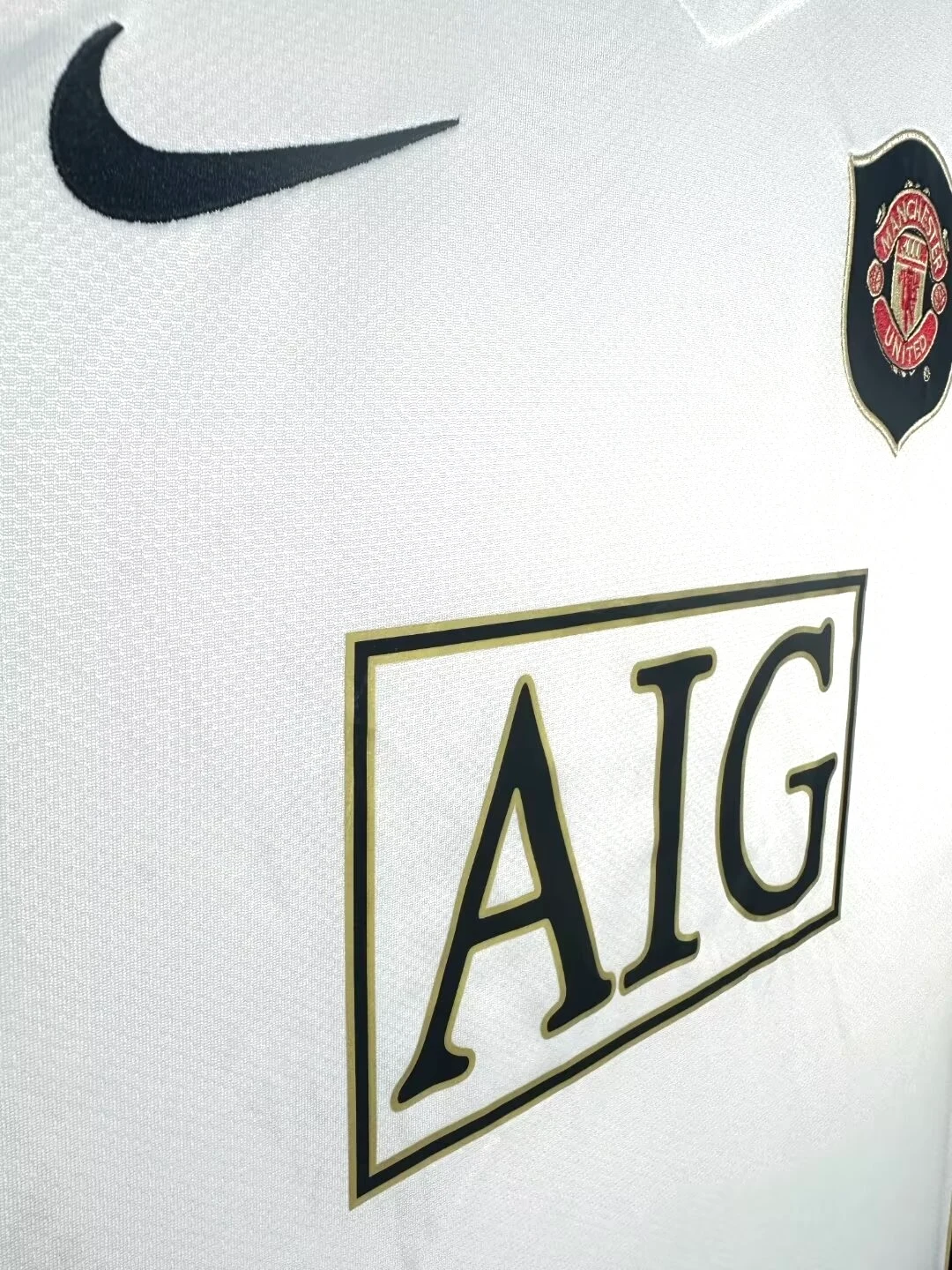 2006-07 Manchester United Away Retro Shirt view 6
